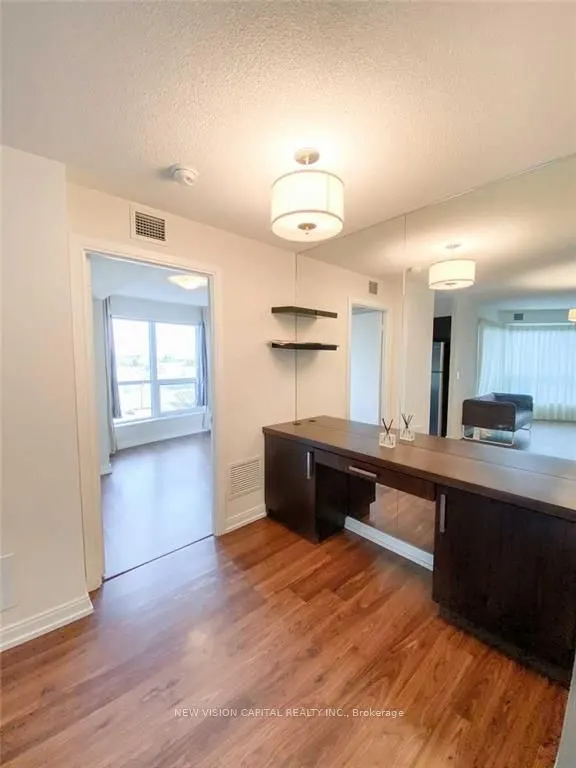 151 Village Green Square, #508
