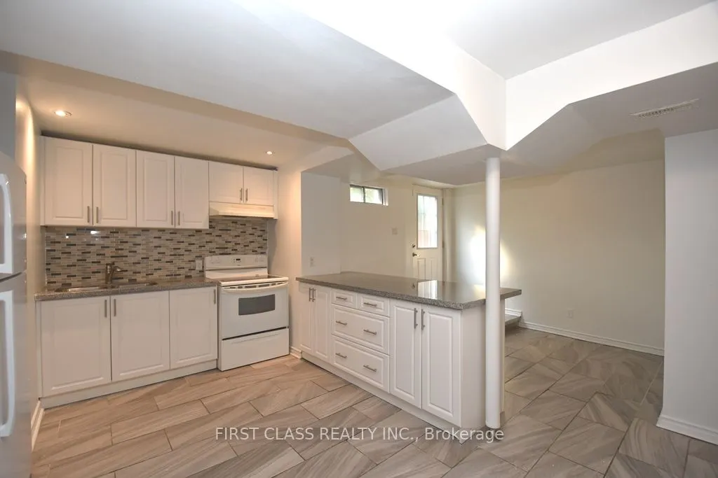 15 Carle Crescent, #bsmt