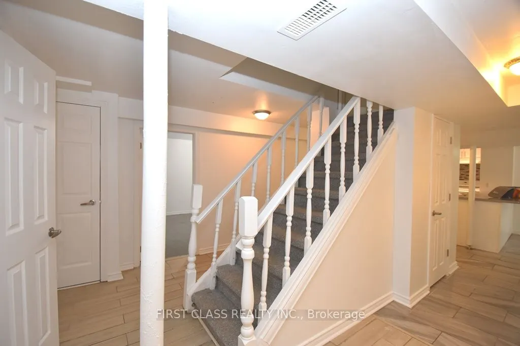 15 Carle Crescent, #bsmt