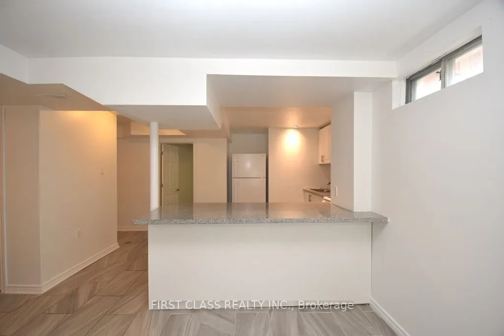 15 Carle Crescent, #bsmt