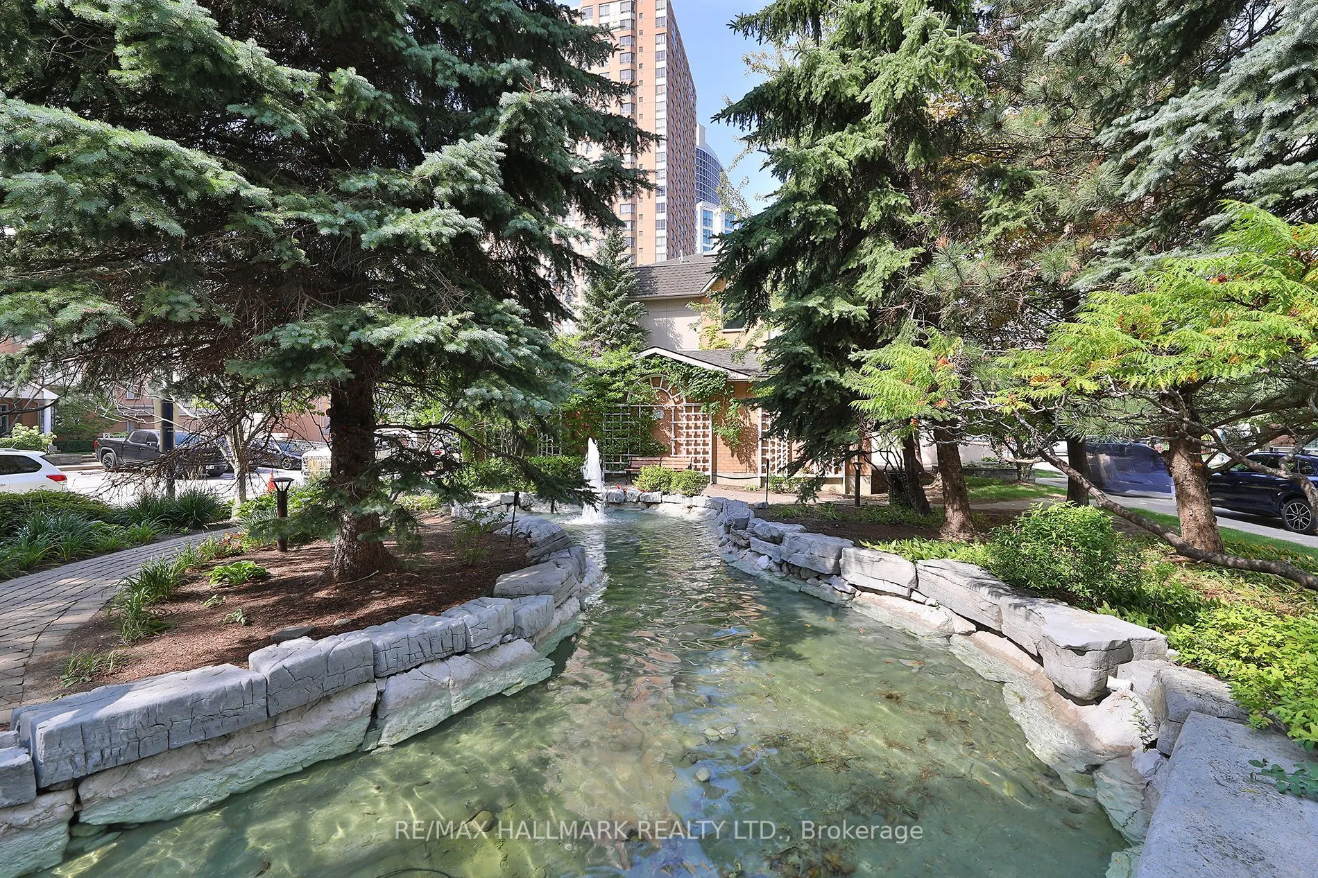 125 Omni Drive, #929