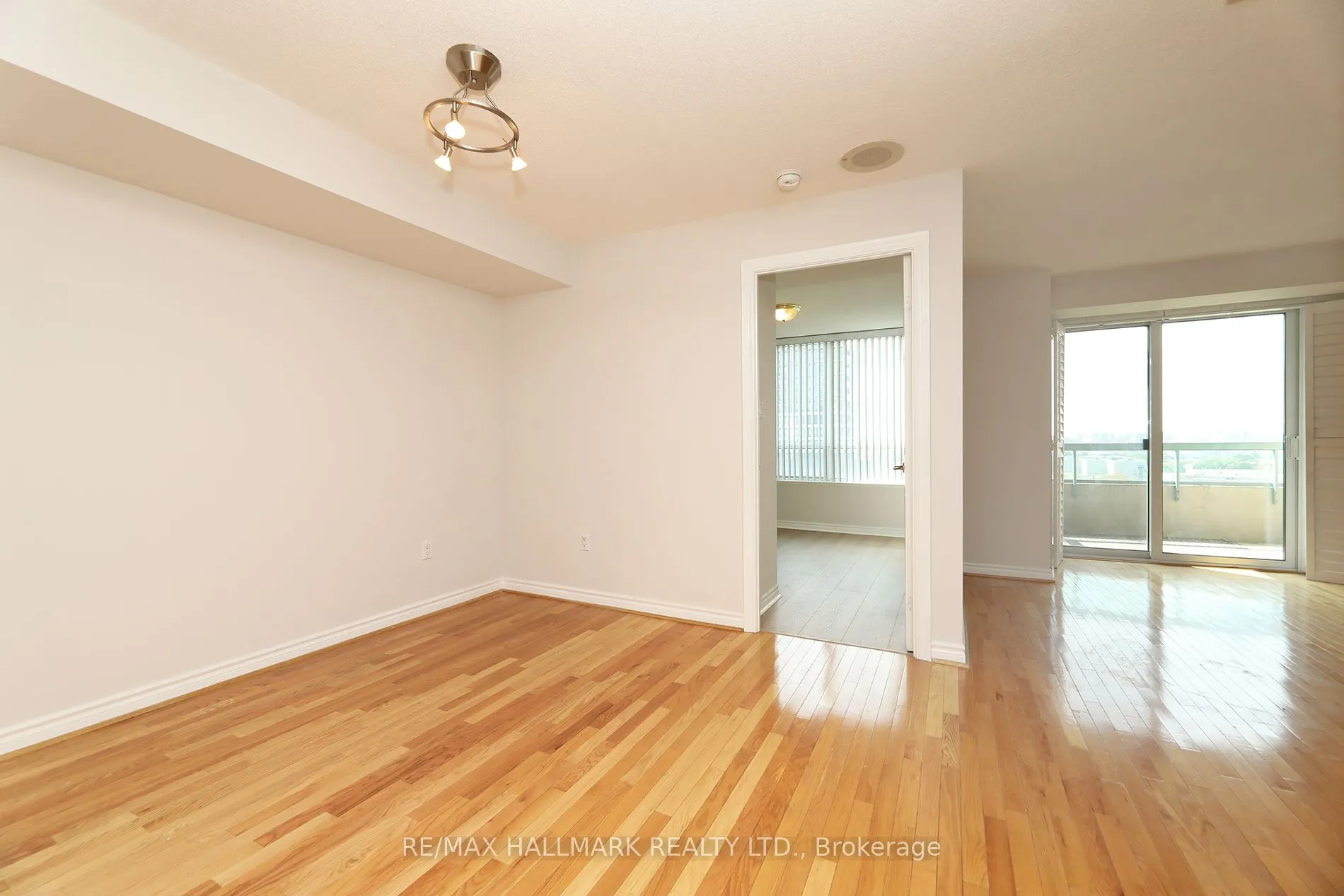 125 Omni Drive, #929