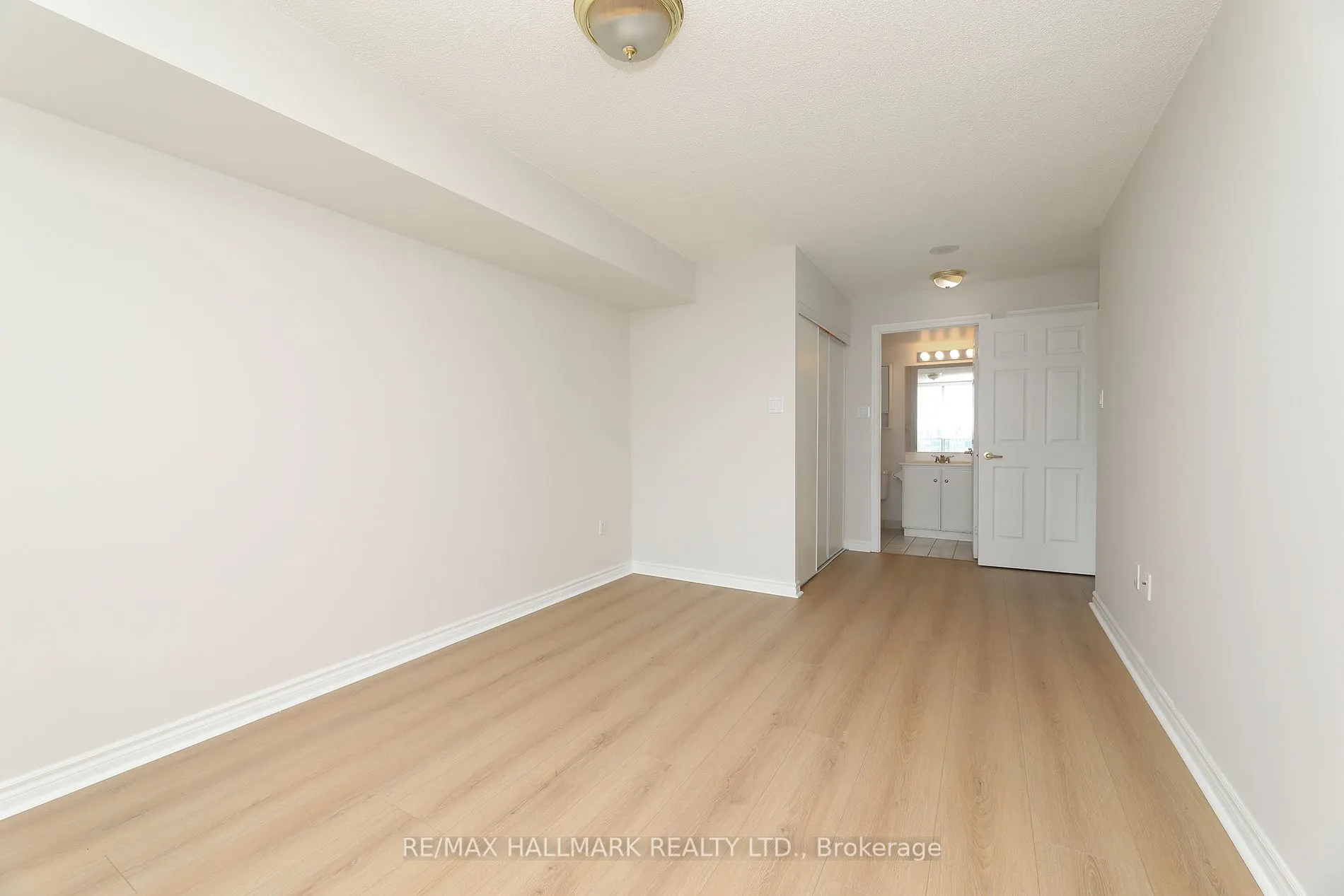 125 Omni Drive, #929