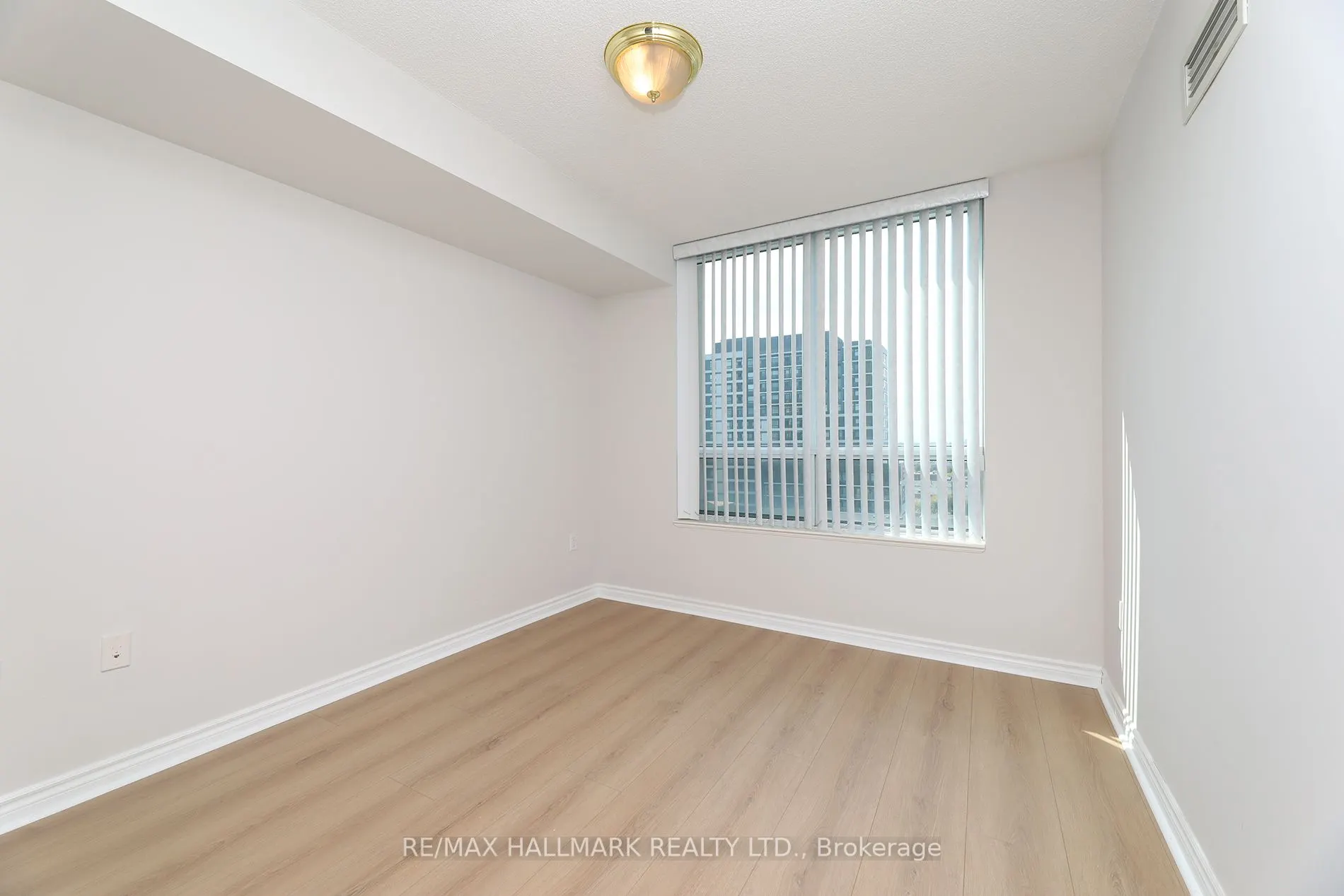 125 Omni Drive, #929