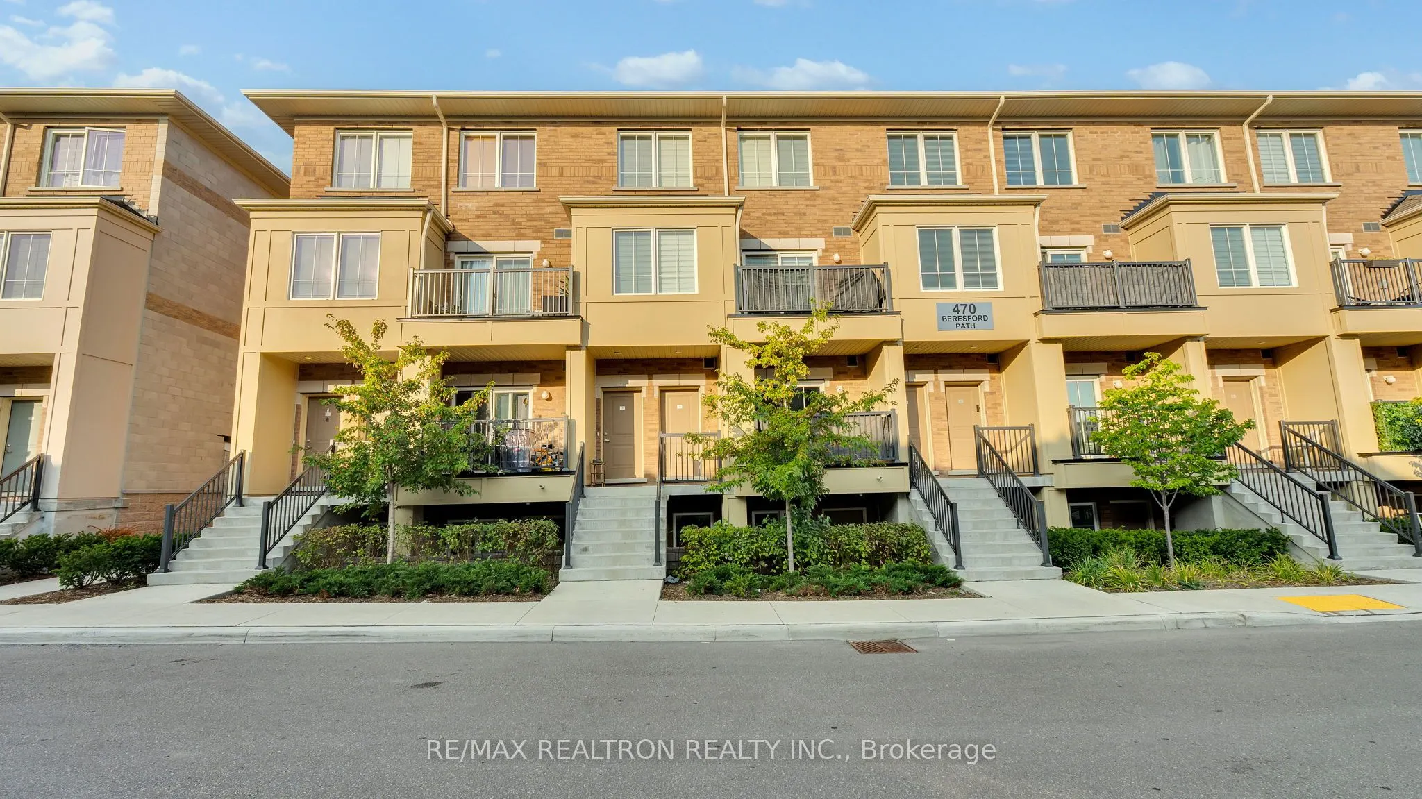 470 Beresford Path, #4