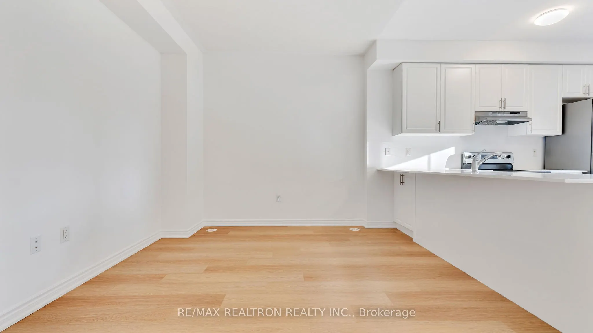 470 Beresford Path, #4
