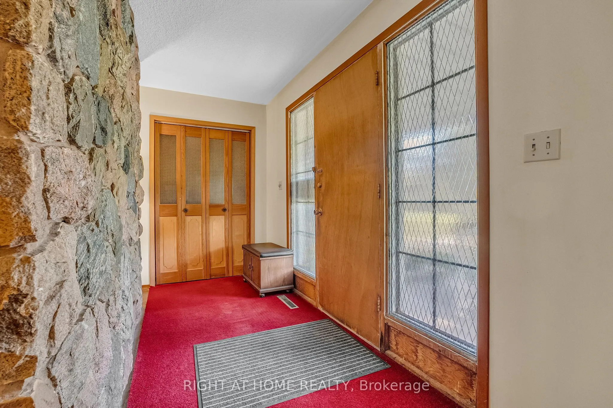 356 Conlin Road E