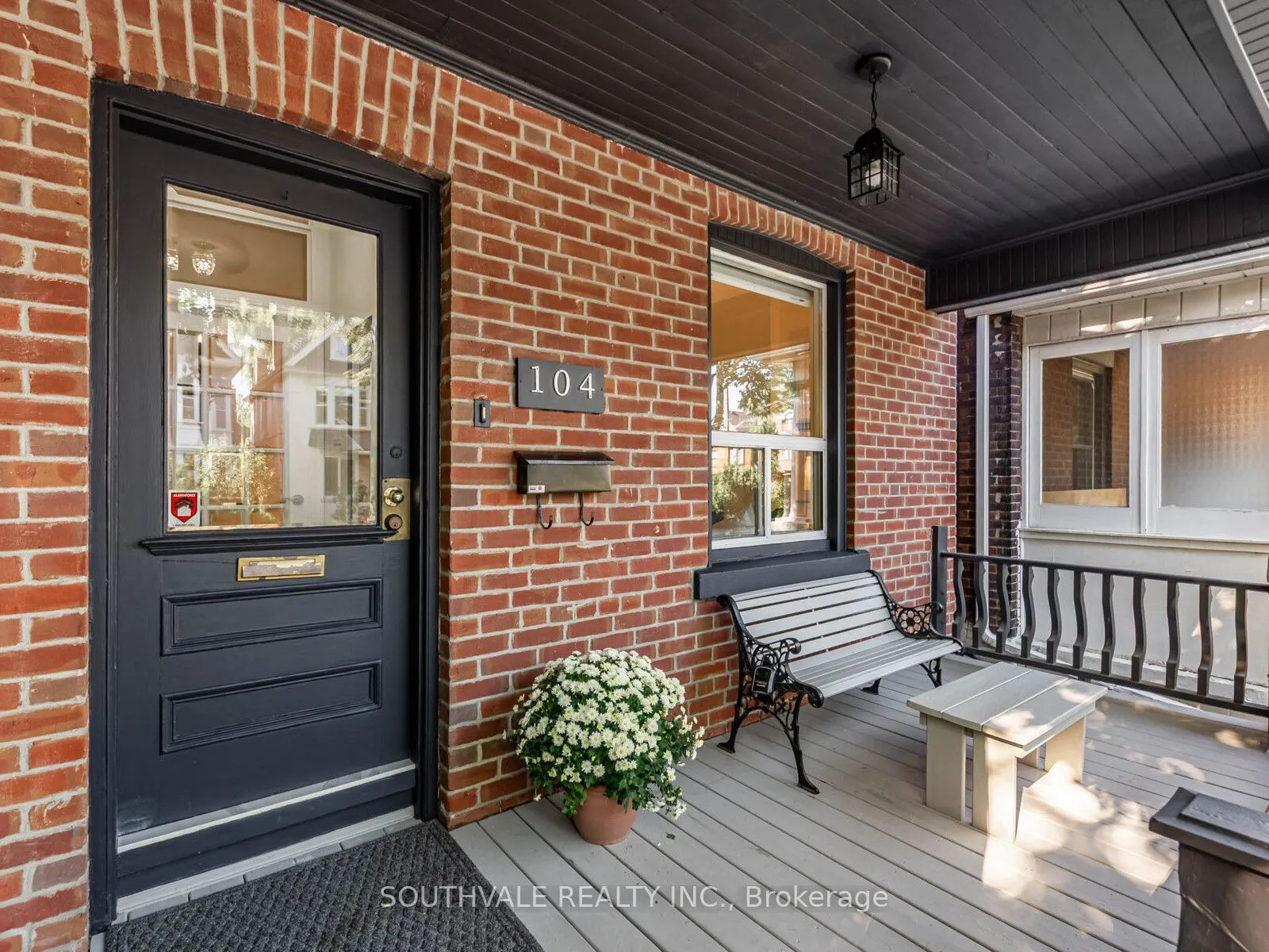 104 Dearbourne Avenue