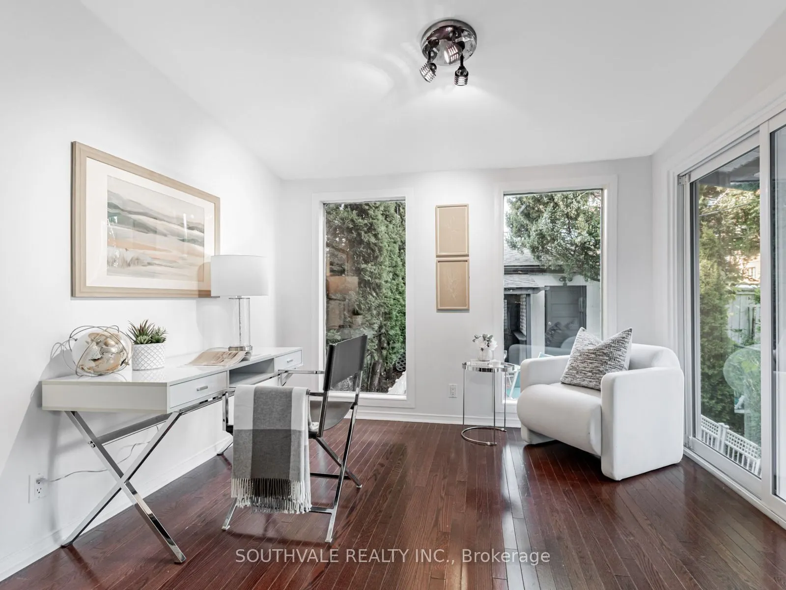 104 Dearbourne Avenue