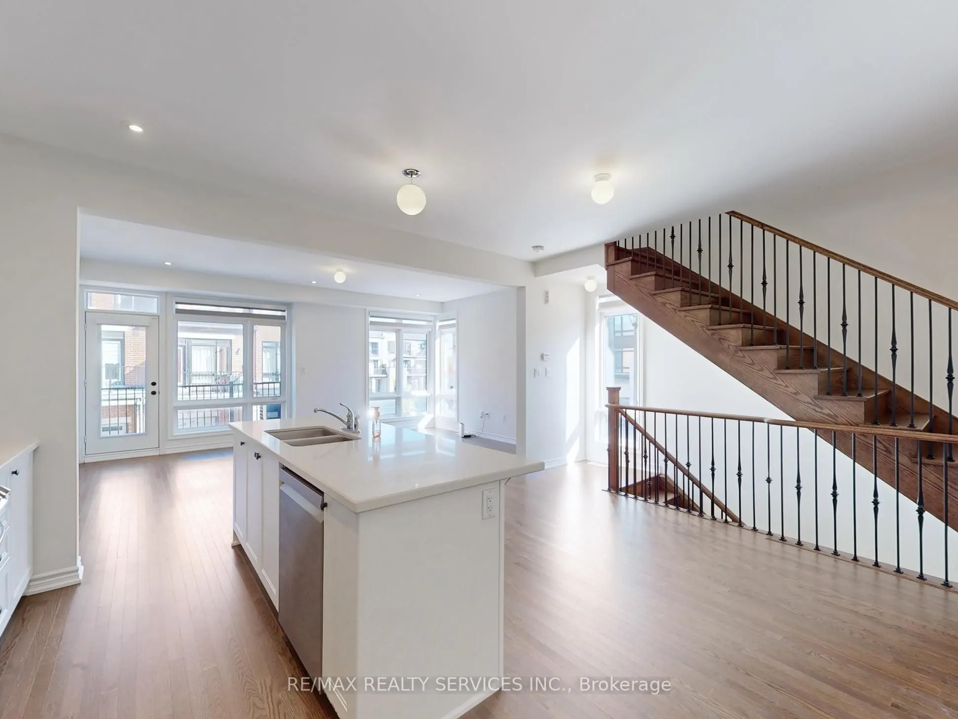 513 Littlewood Lane