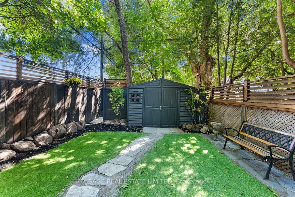 93 Woodrow Avenue