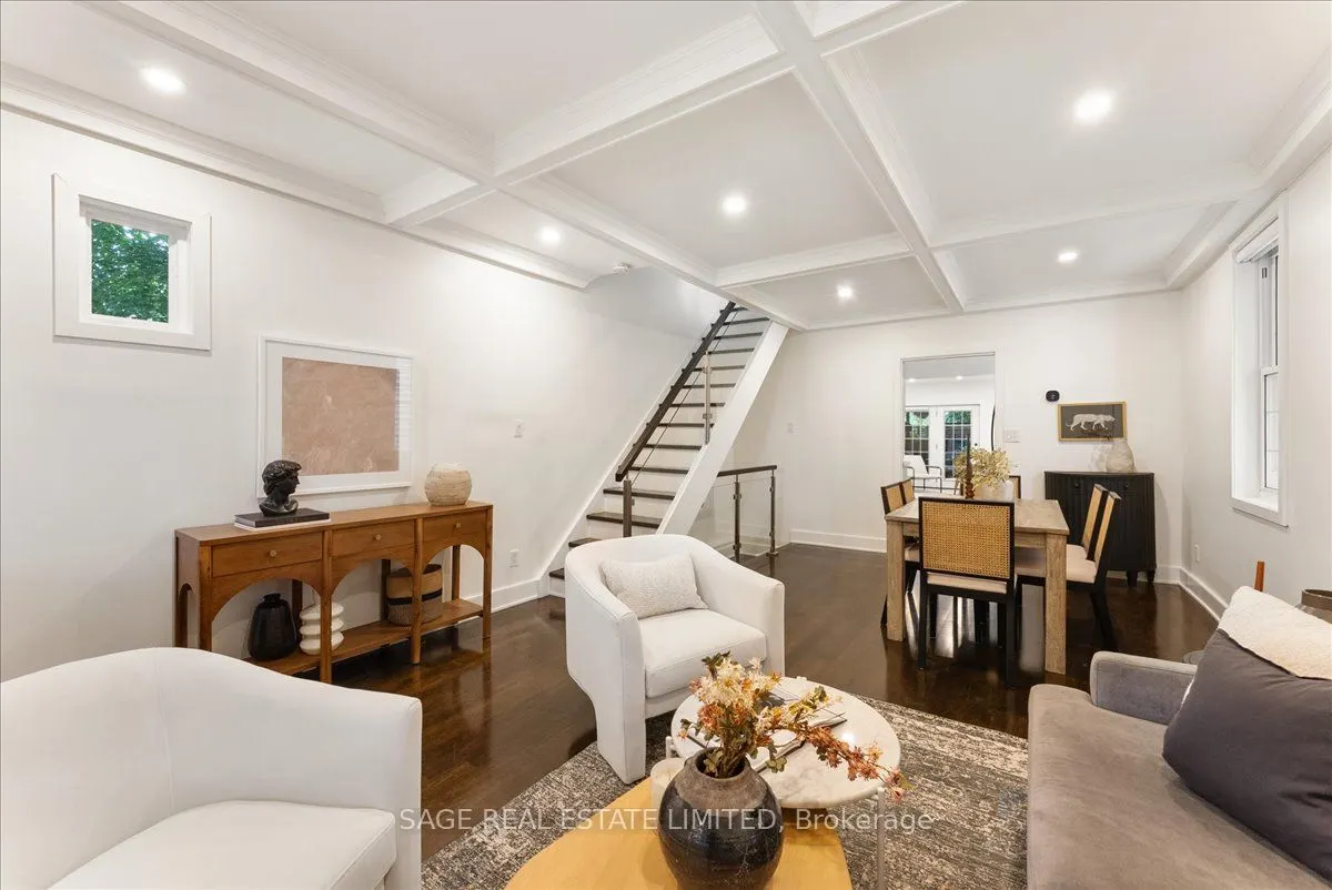 93 Woodrow Avenue