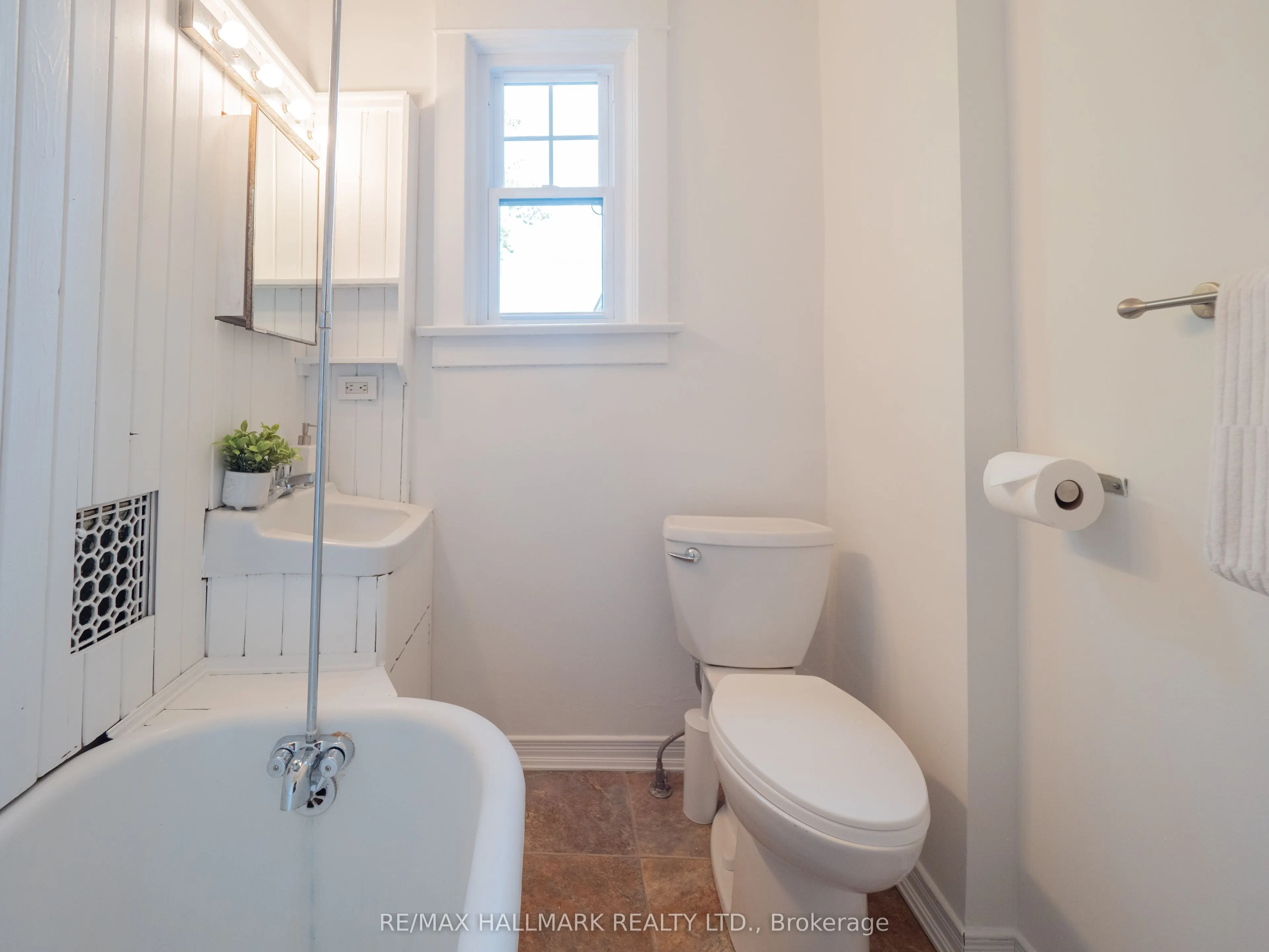 224 Fulton Avenue