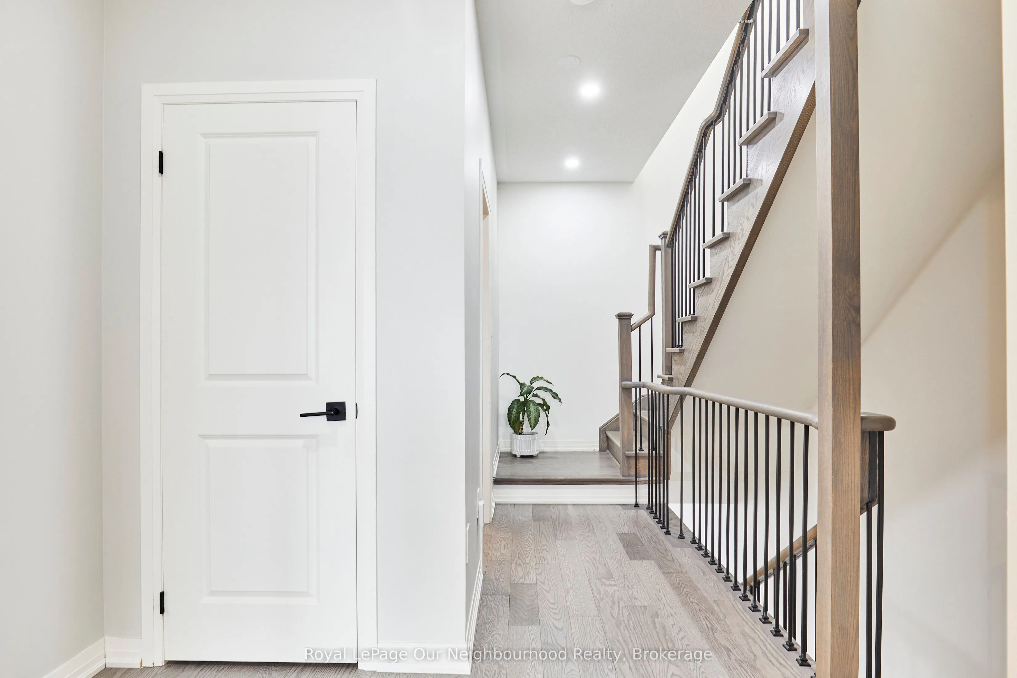 28 Clarington Boulevard
