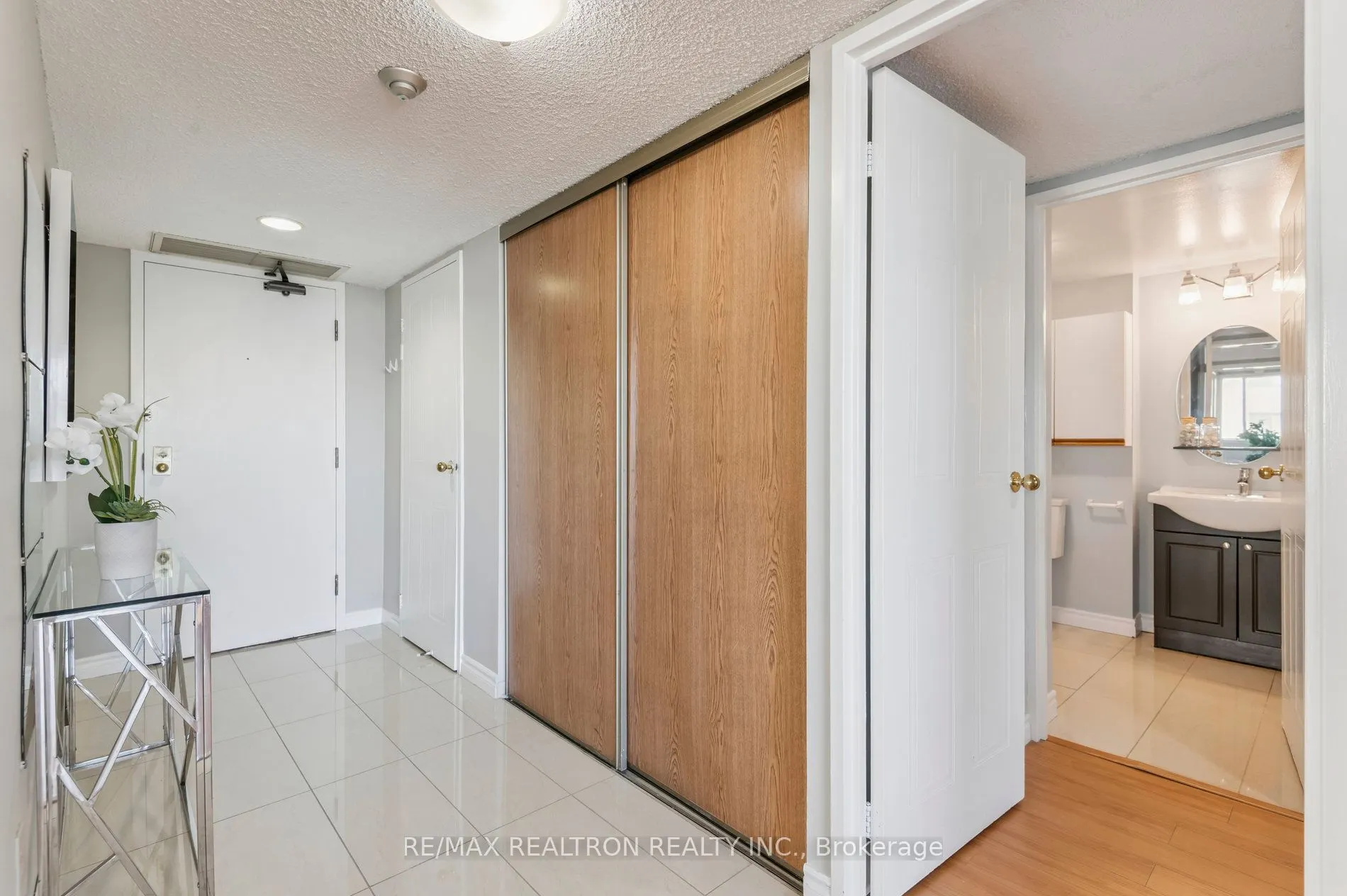150 Alton Towers Circle, #1503