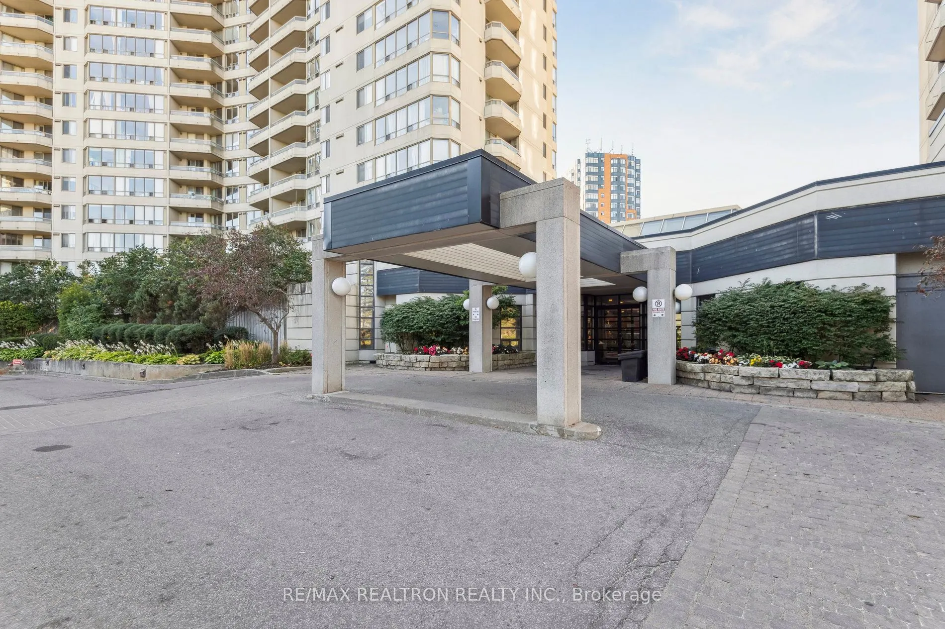 150 Alton Towers Circle, #1503