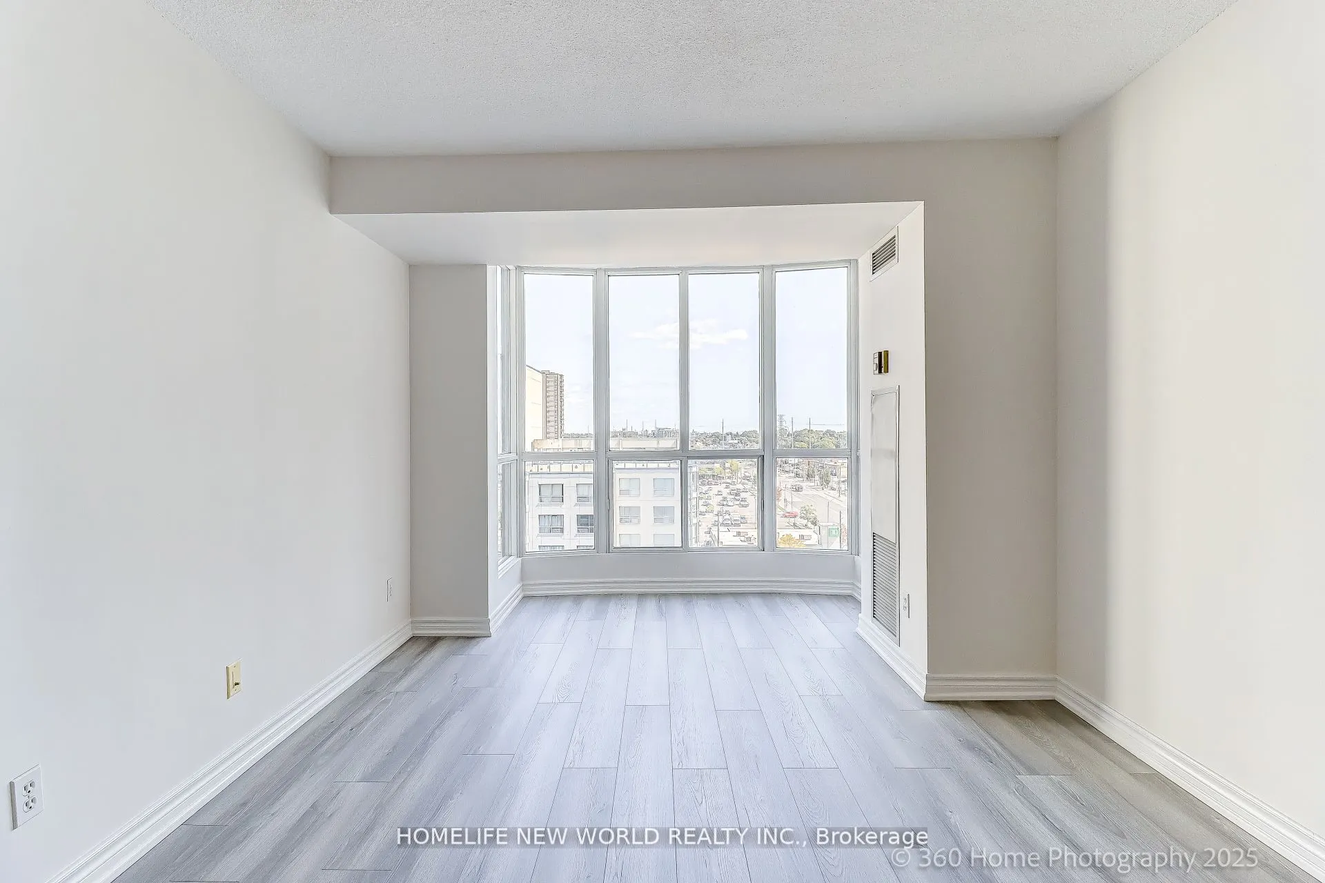 2550 Lawrence Avenue, #1006