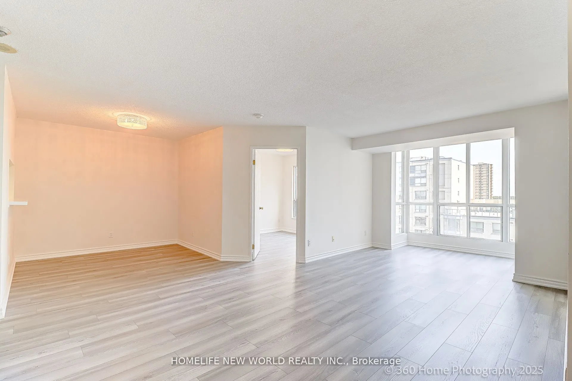 2550 Lawrence Avenue, #1006