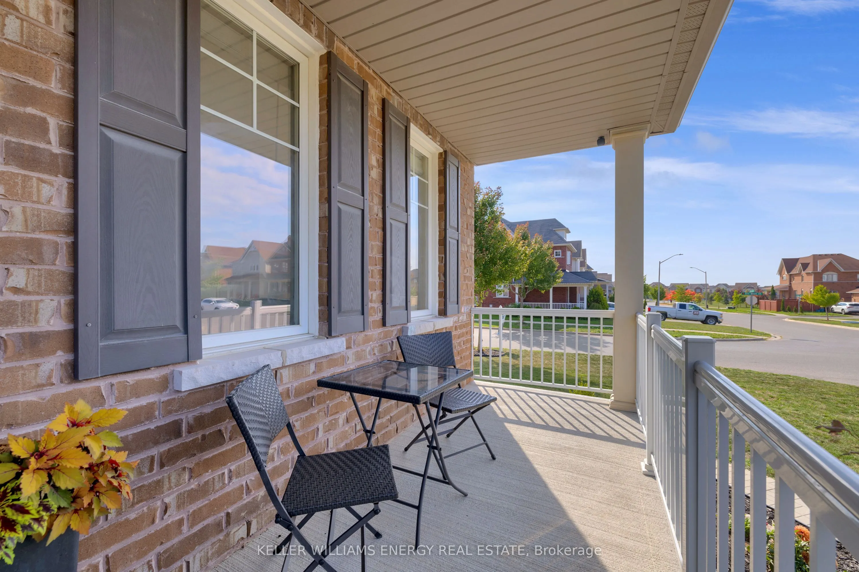 52 Ross Wright Avenue