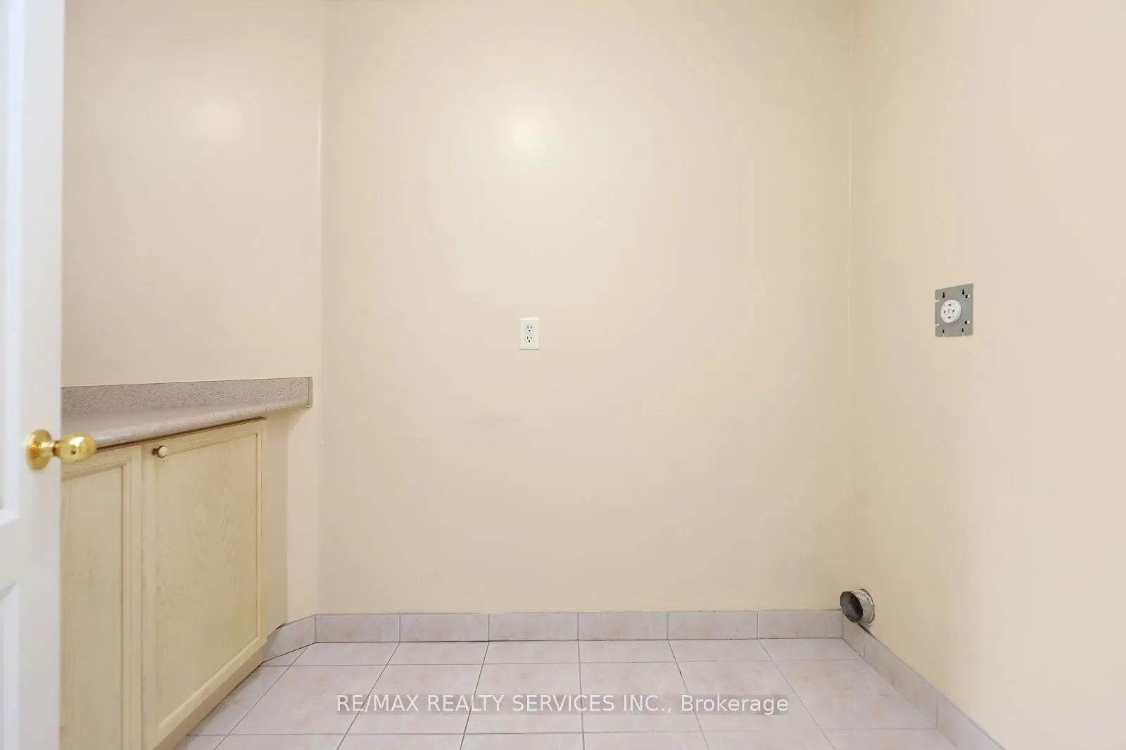 17 Ballantyne Drive
