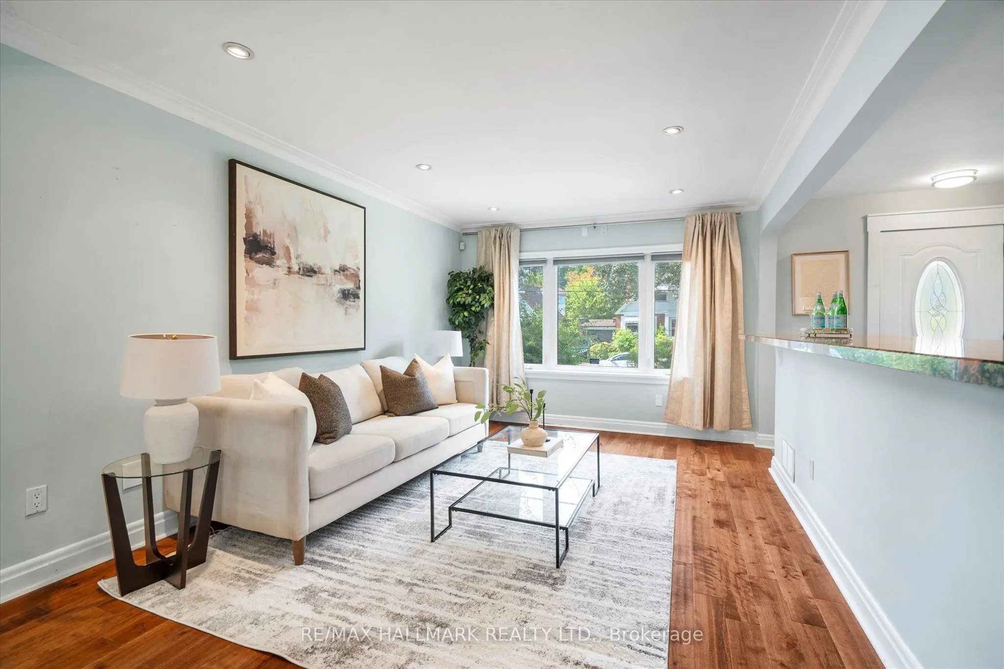 5 East Haven Drive