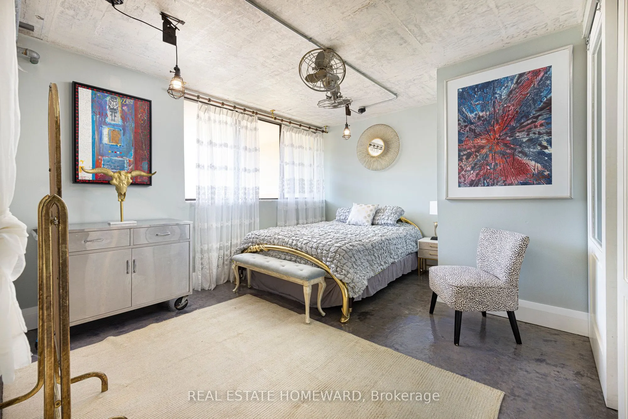 665 Kennedy Road, #702
