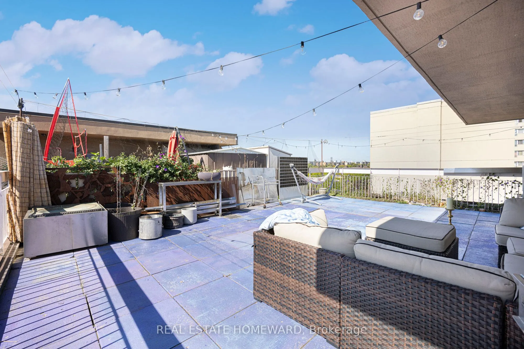 665 Kennedy Road, #702
