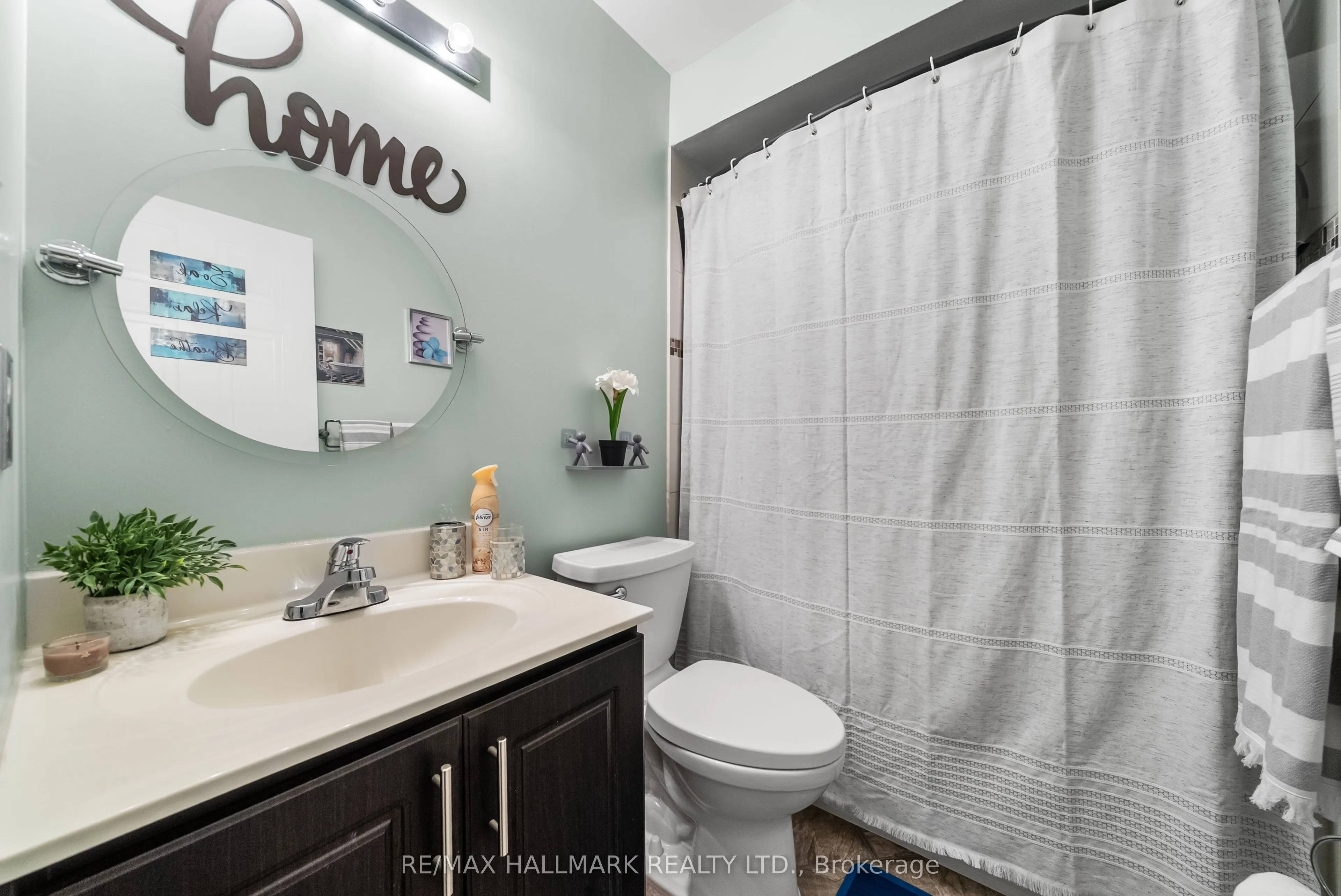 1867 Kingston Road, #18
