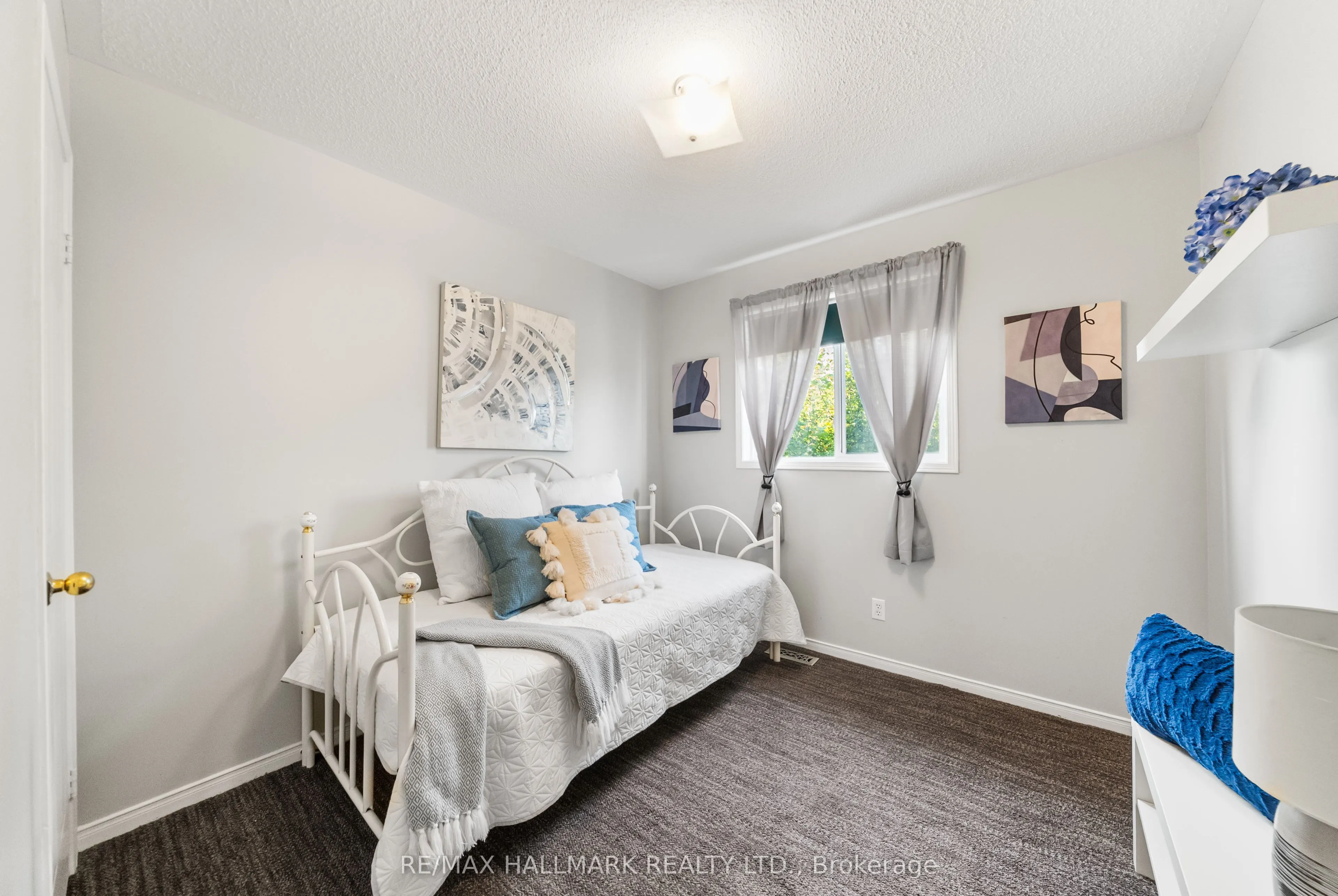 1867 Kingston Road, #18
