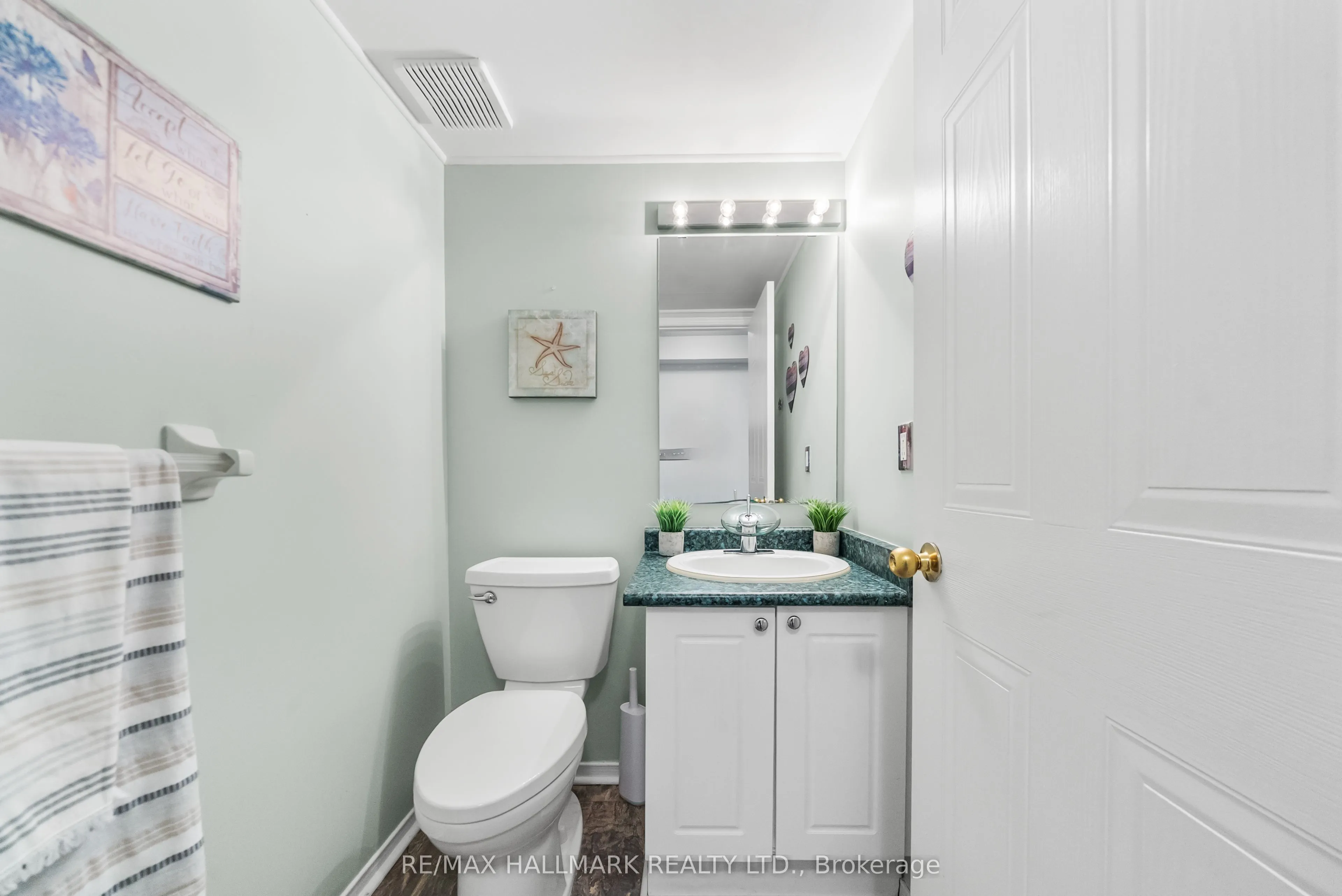 1867 Kingston Road, #18