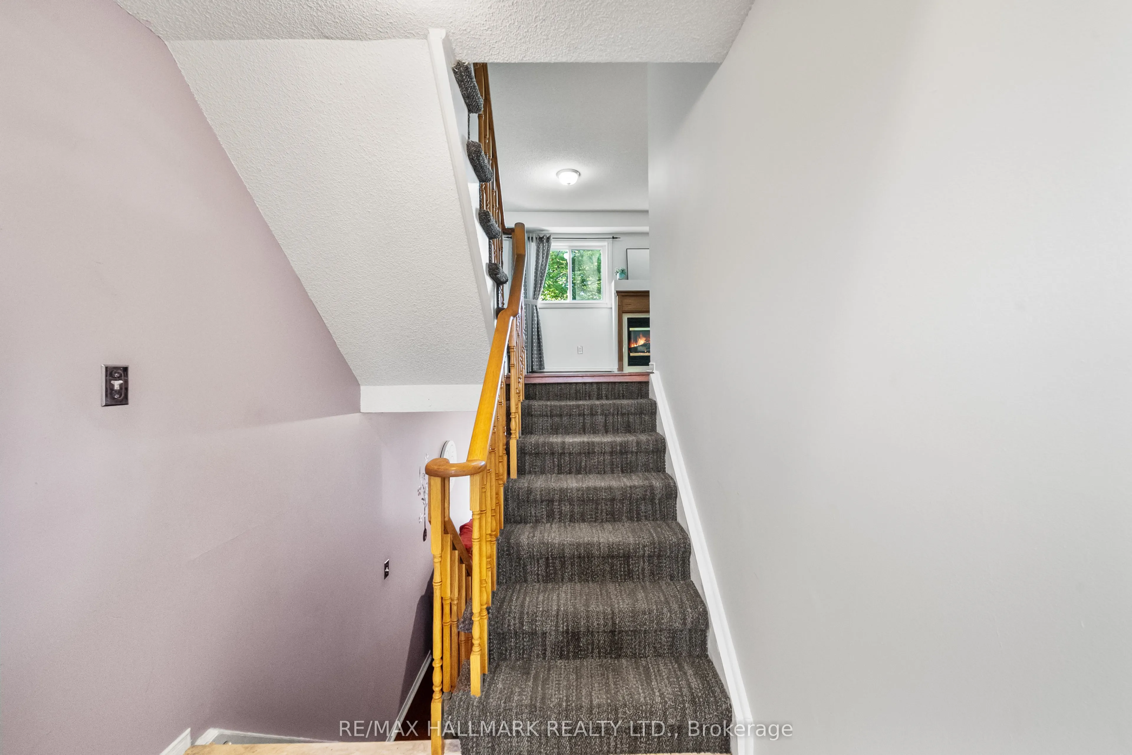 1867 Kingston Road, #18