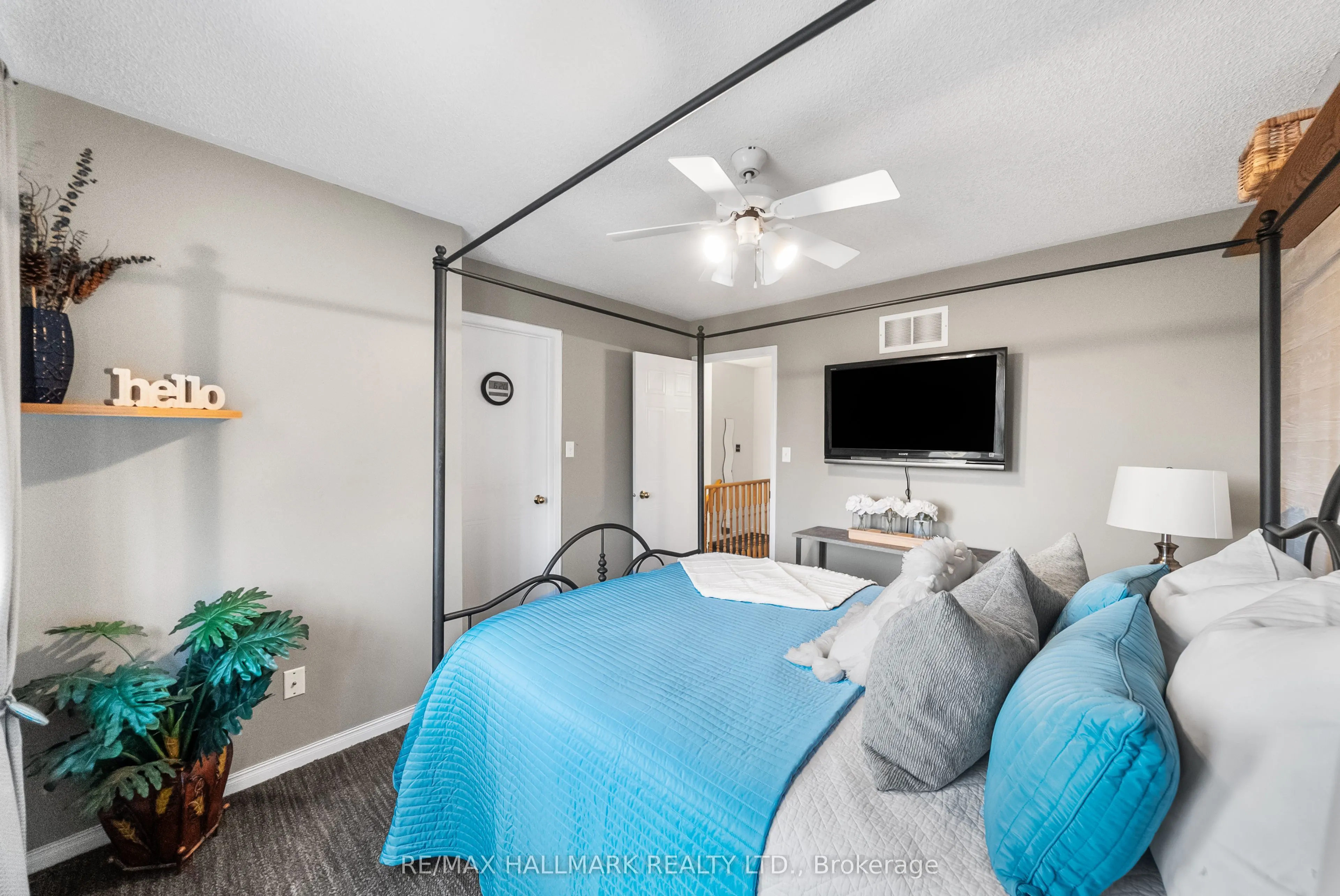 1867 Kingston Road, #18