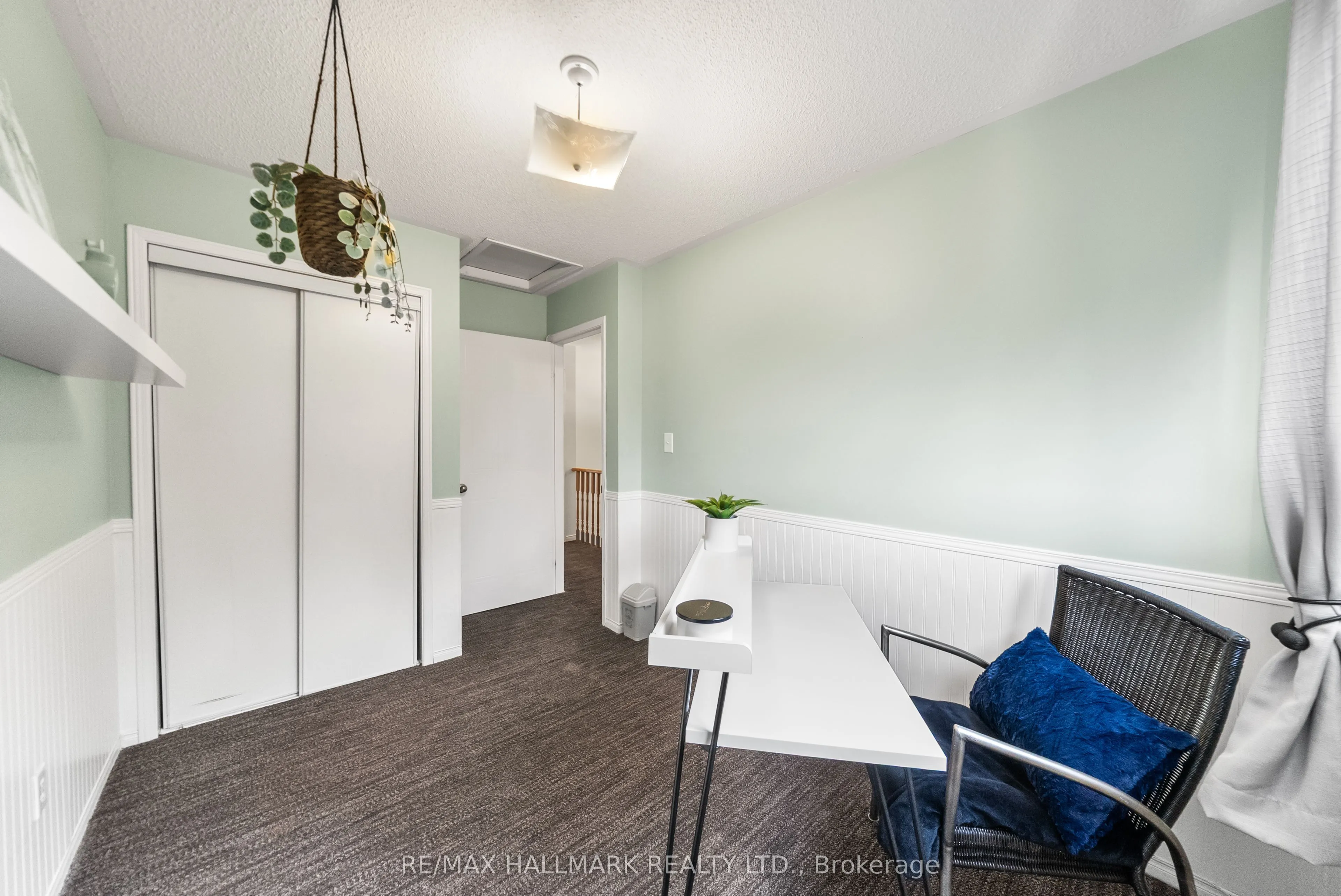1867 Kingston Road, #18