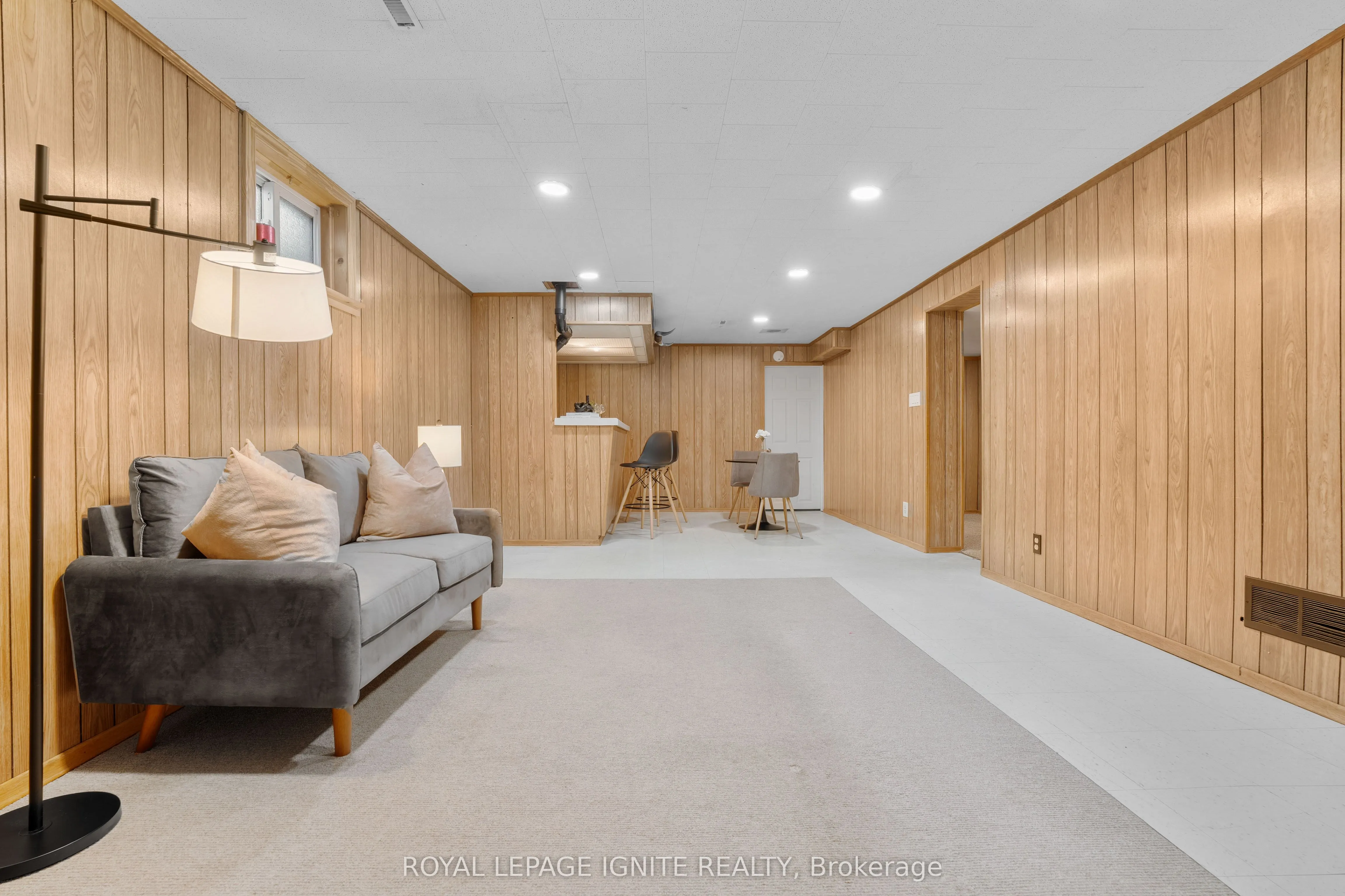 695 Whistler Drive