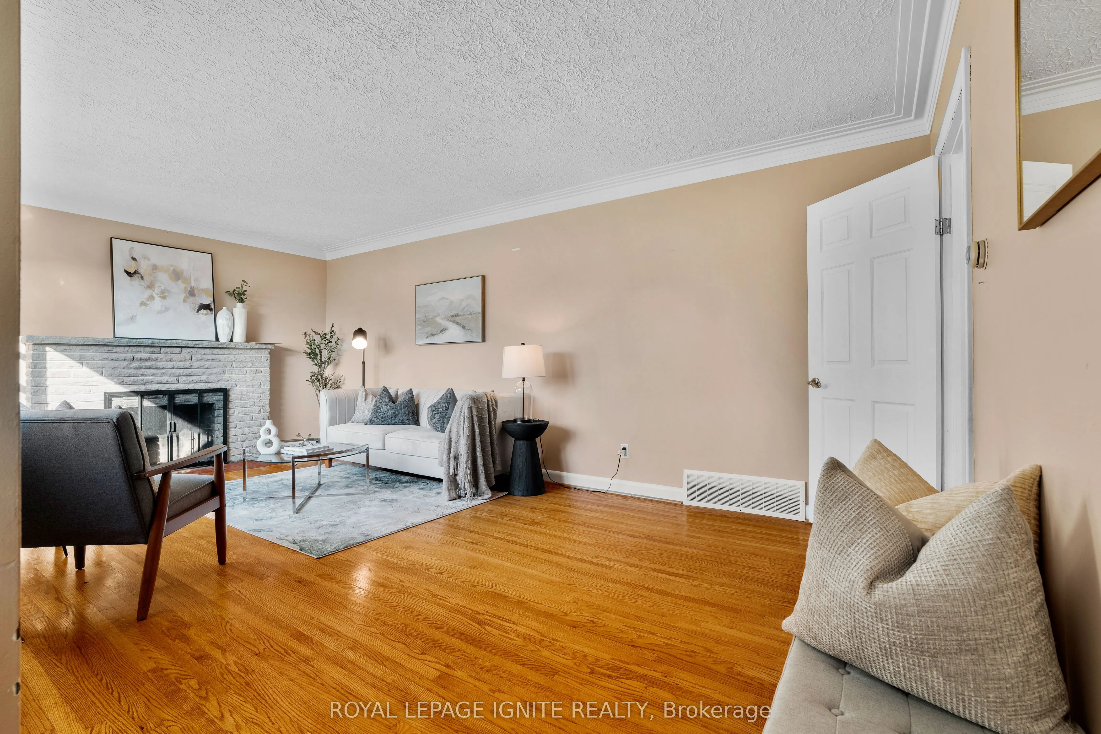 695 Whistler Drive