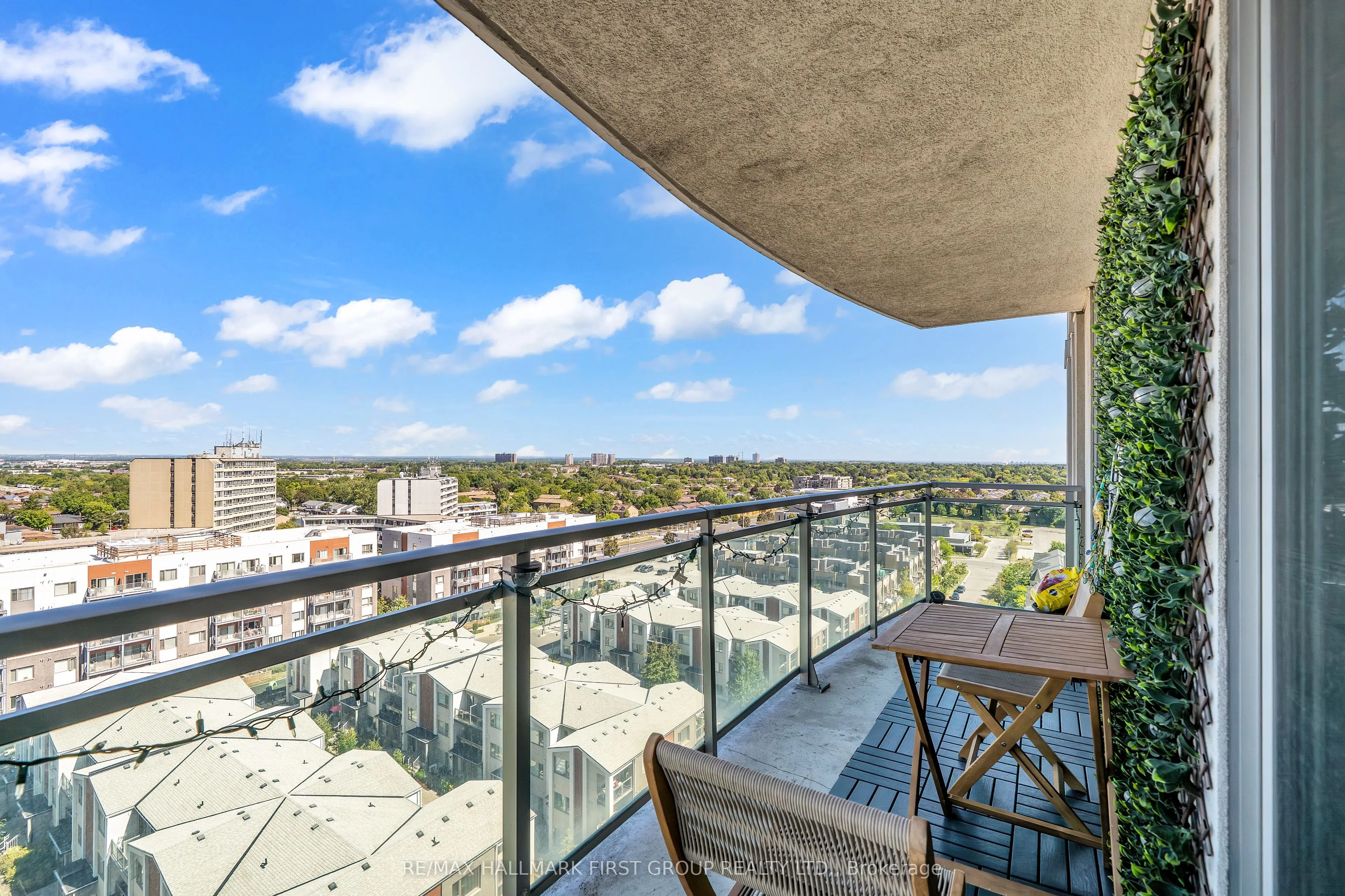 6 Rosebank Drive, #15A