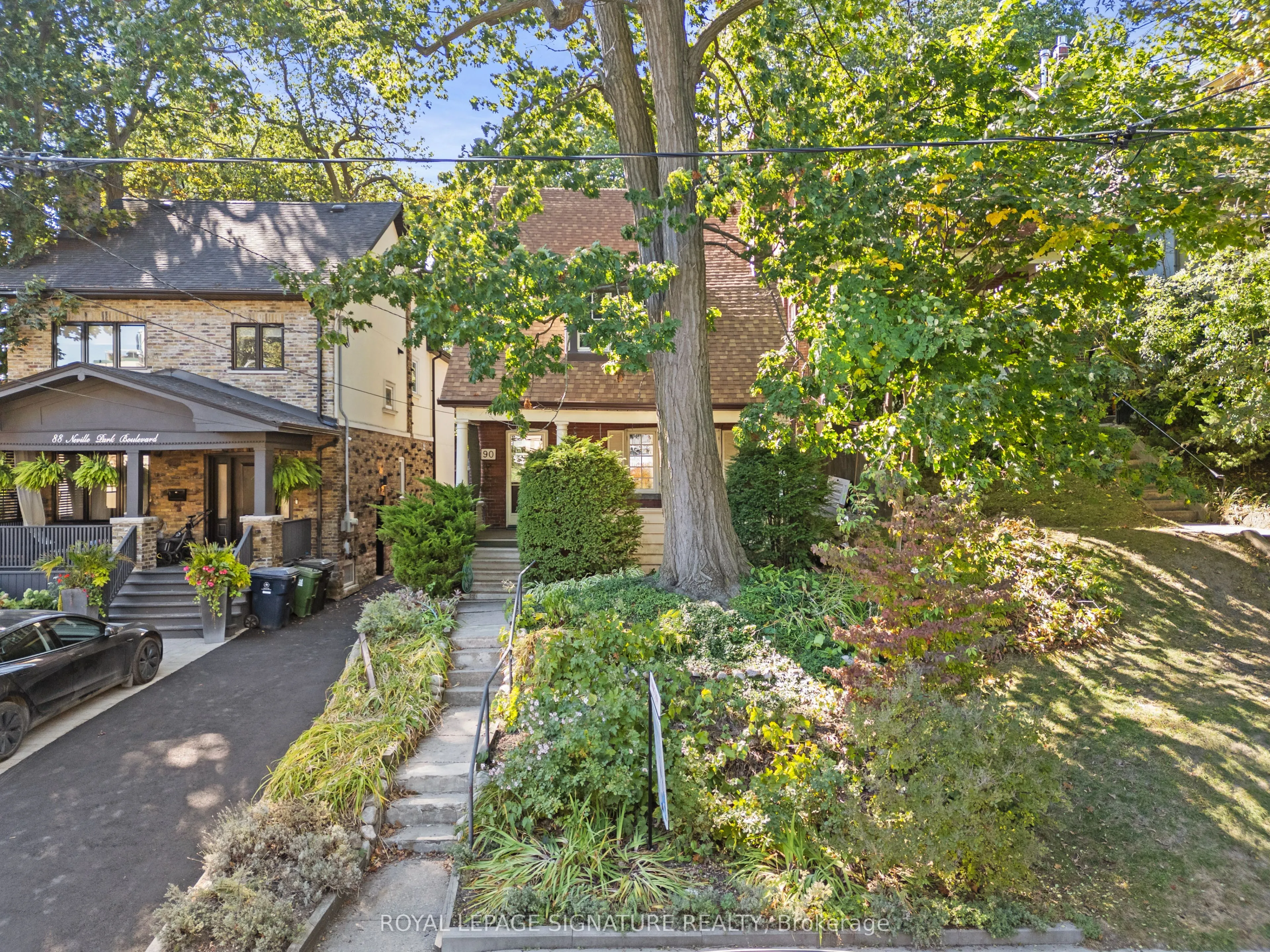 90 Neville Park Boulevard