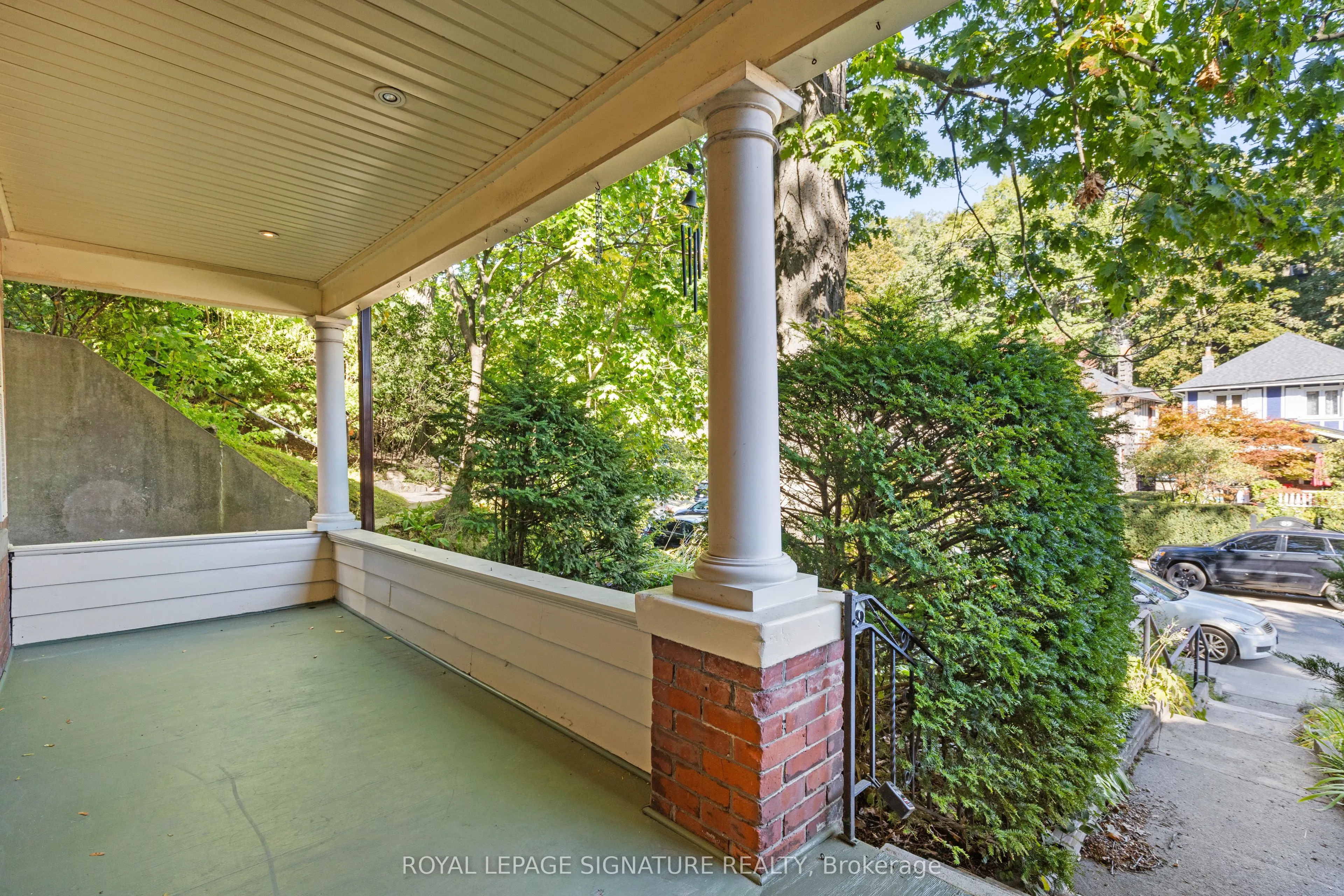 90 Neville Park Boulevard
