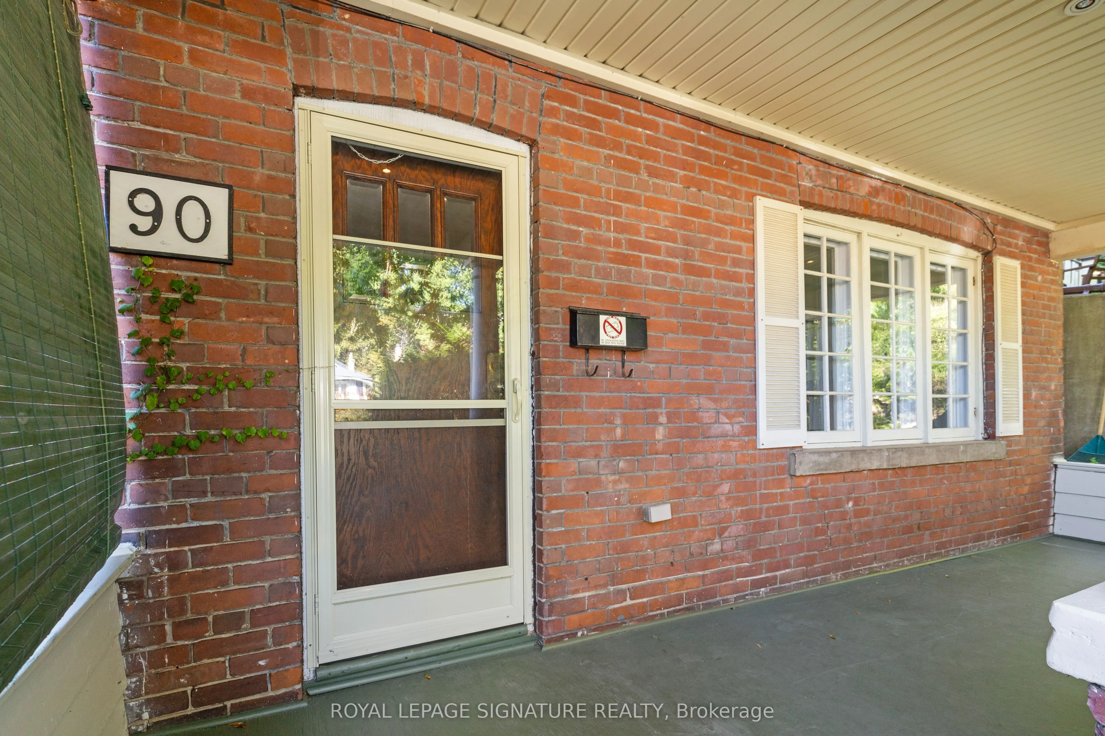 90 Neville Park Boulevard