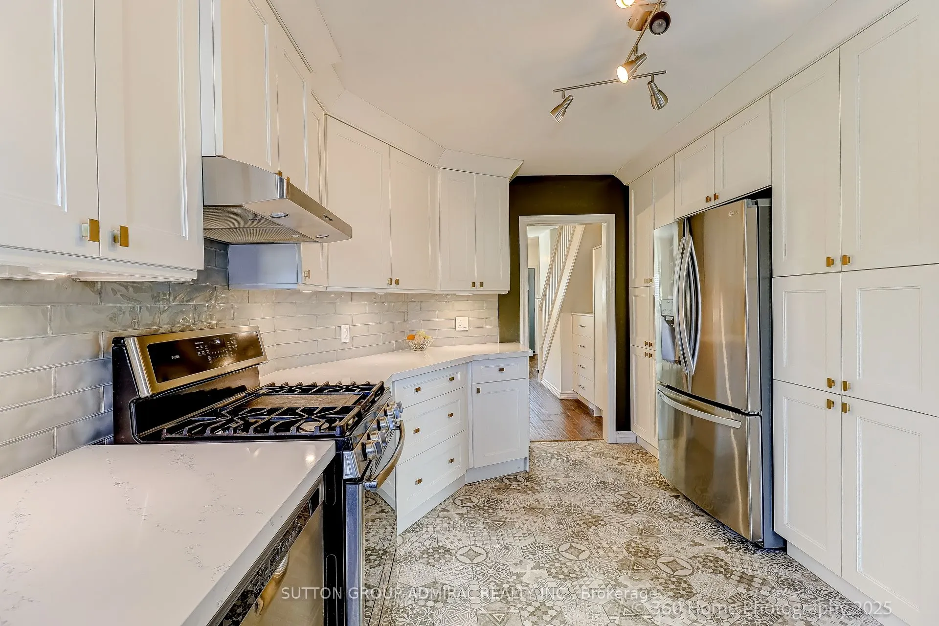 93 Coady Avenue