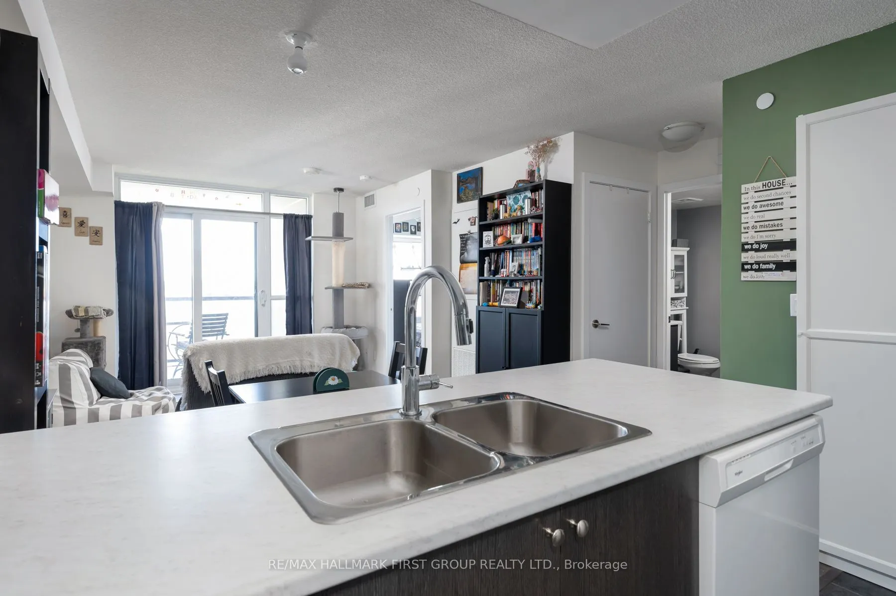 8 Trent Avenue, #613