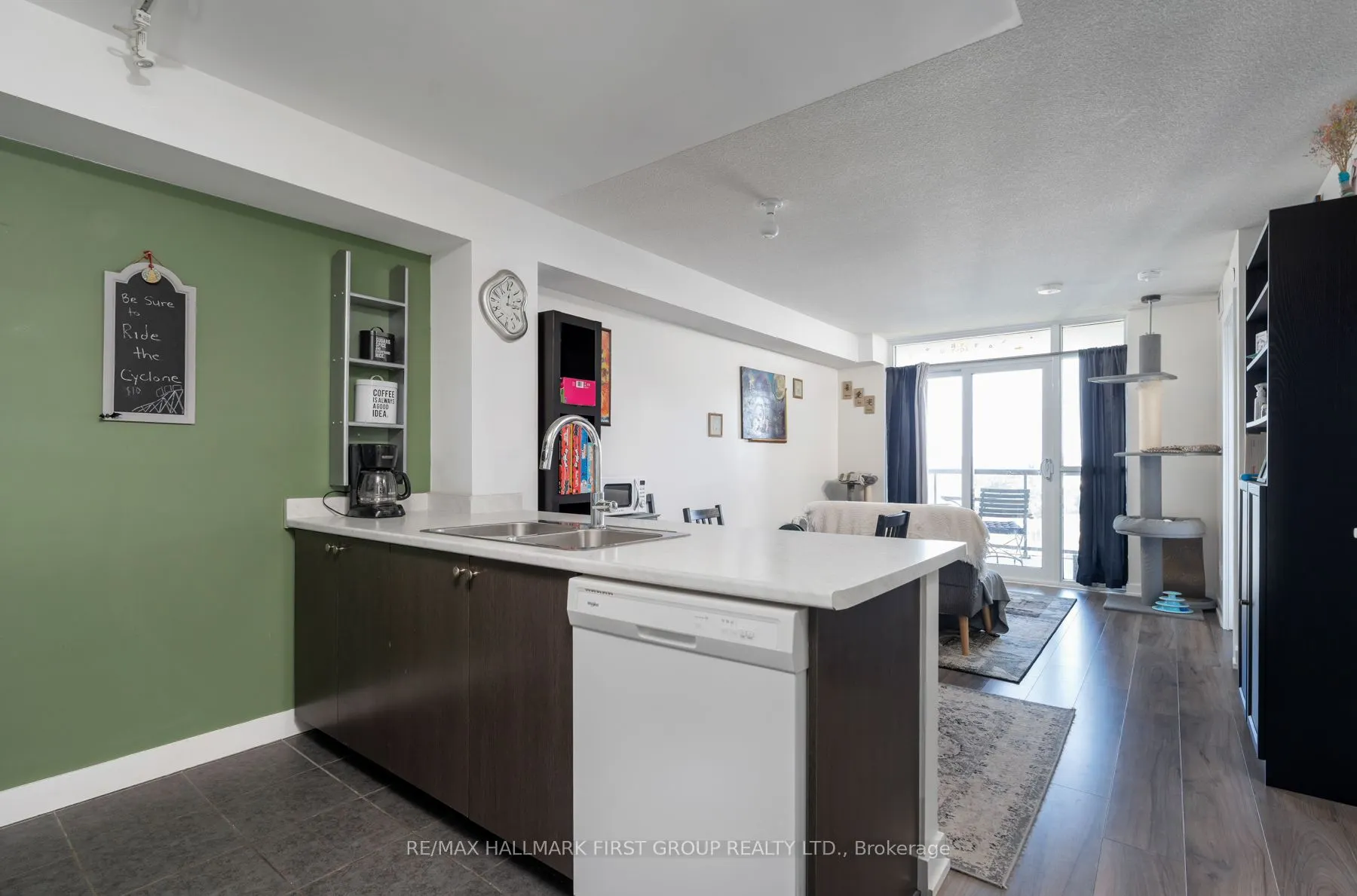 8 Trent Avenue, #613