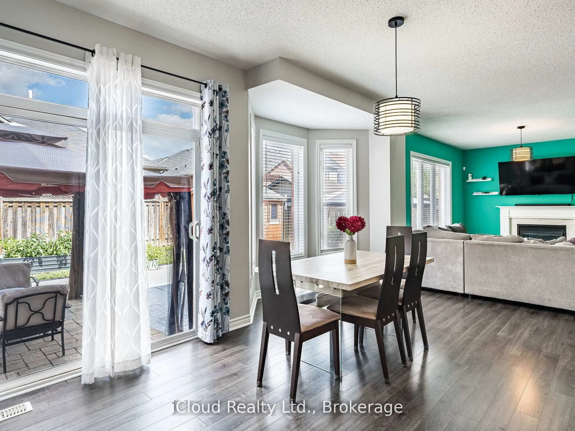 634 Oxbow Crescent