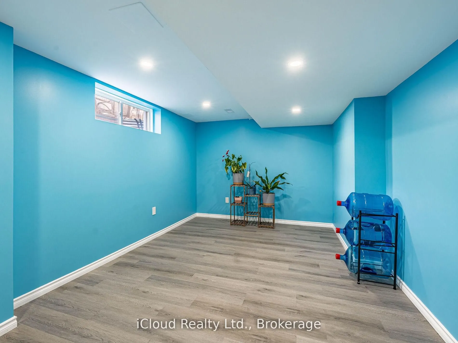 634 Oxbow Crescent