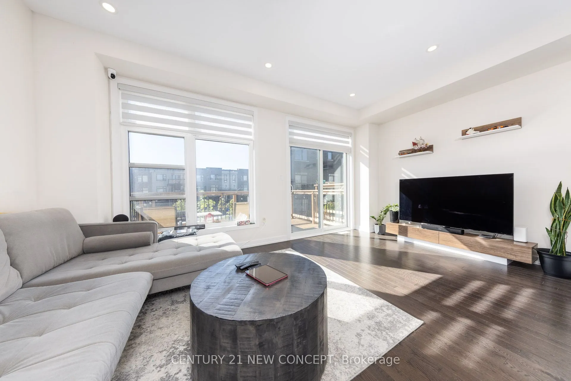 1671 Hidden Valley Glen