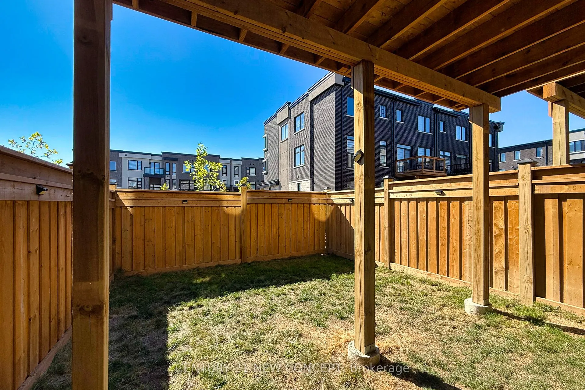 1671 Hidden Valley Glen