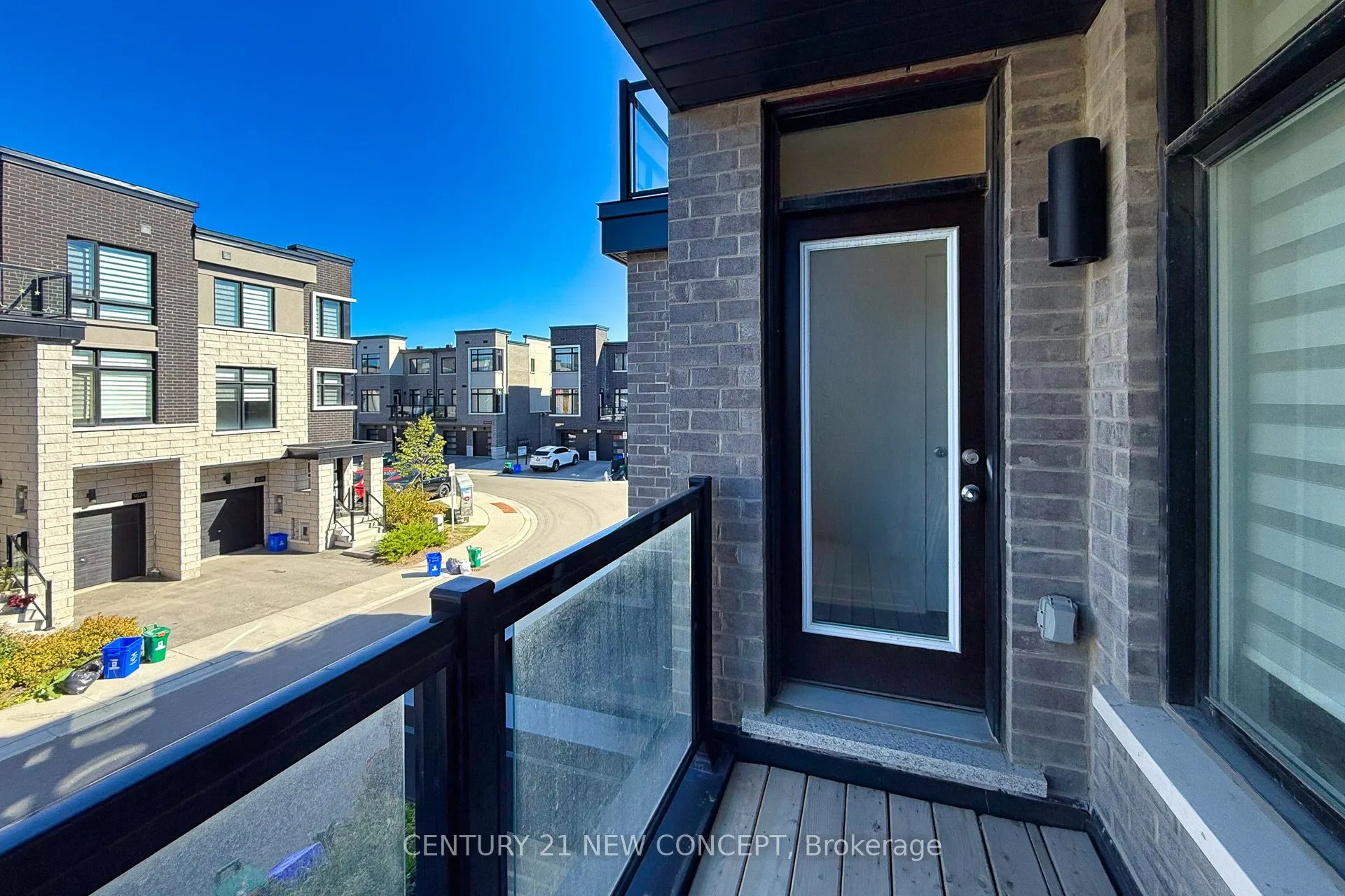 1671 Hidden Valley Glen