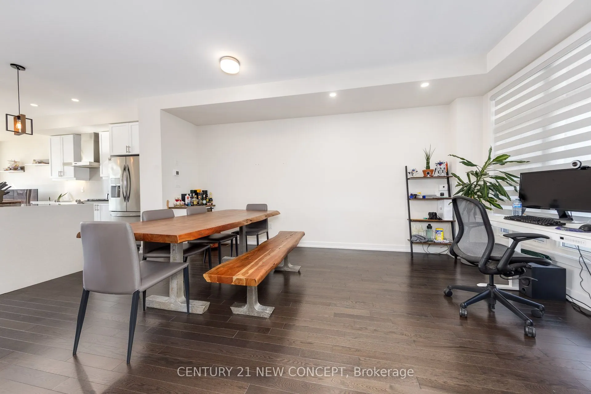 1671 Hidden Valley Glen