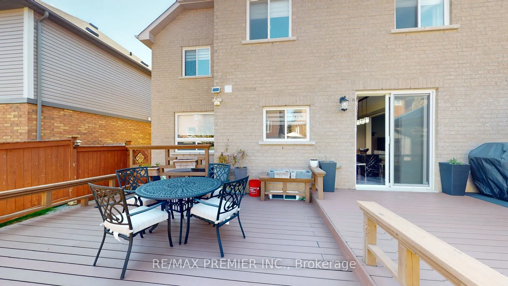 2307 Pilgrim Square