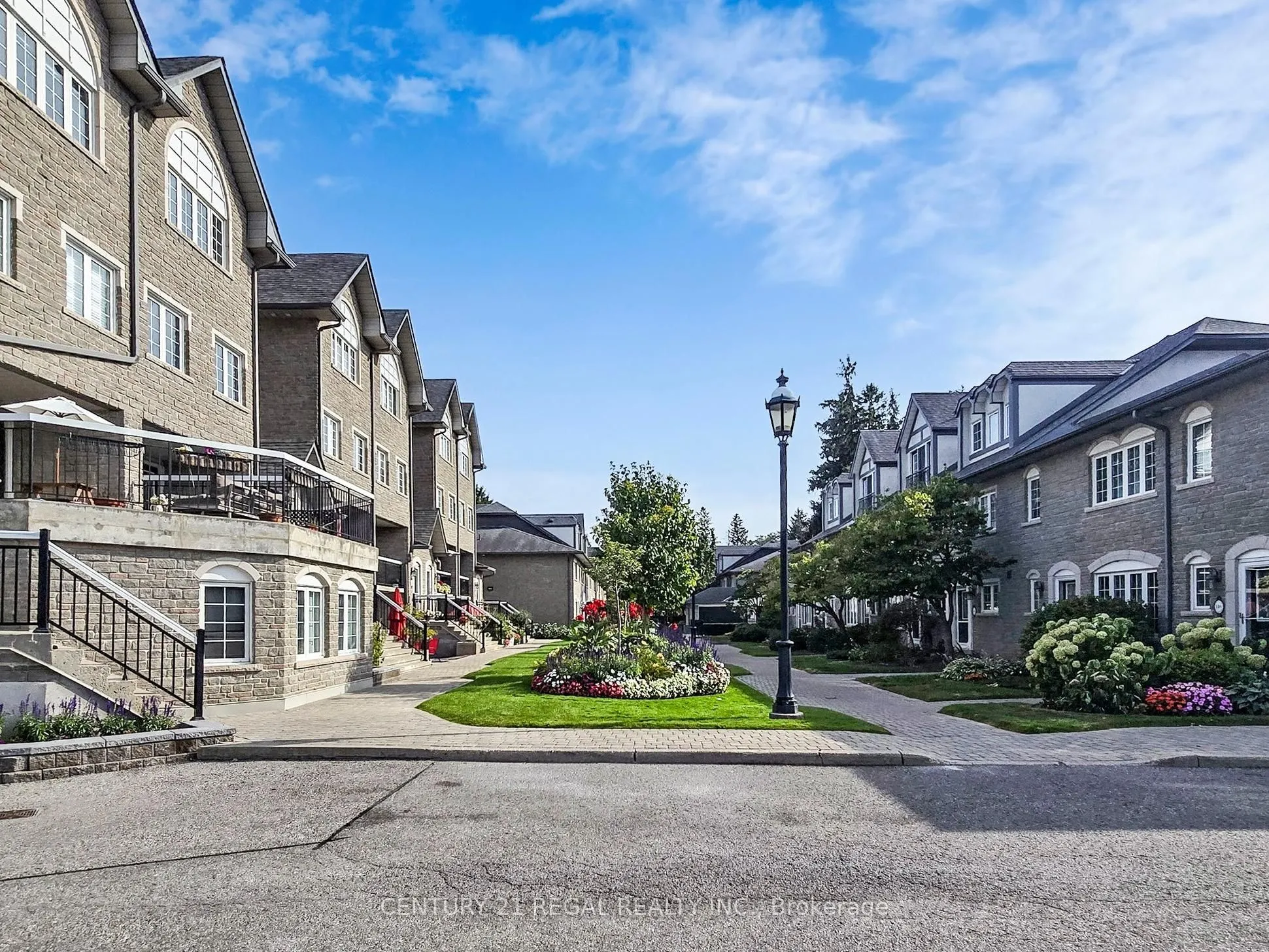 1995 Royal Road, #202